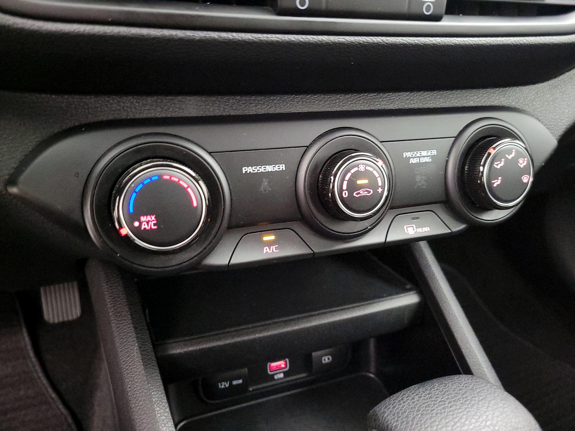 Thumbnail: 2024 Kia Forte - 15