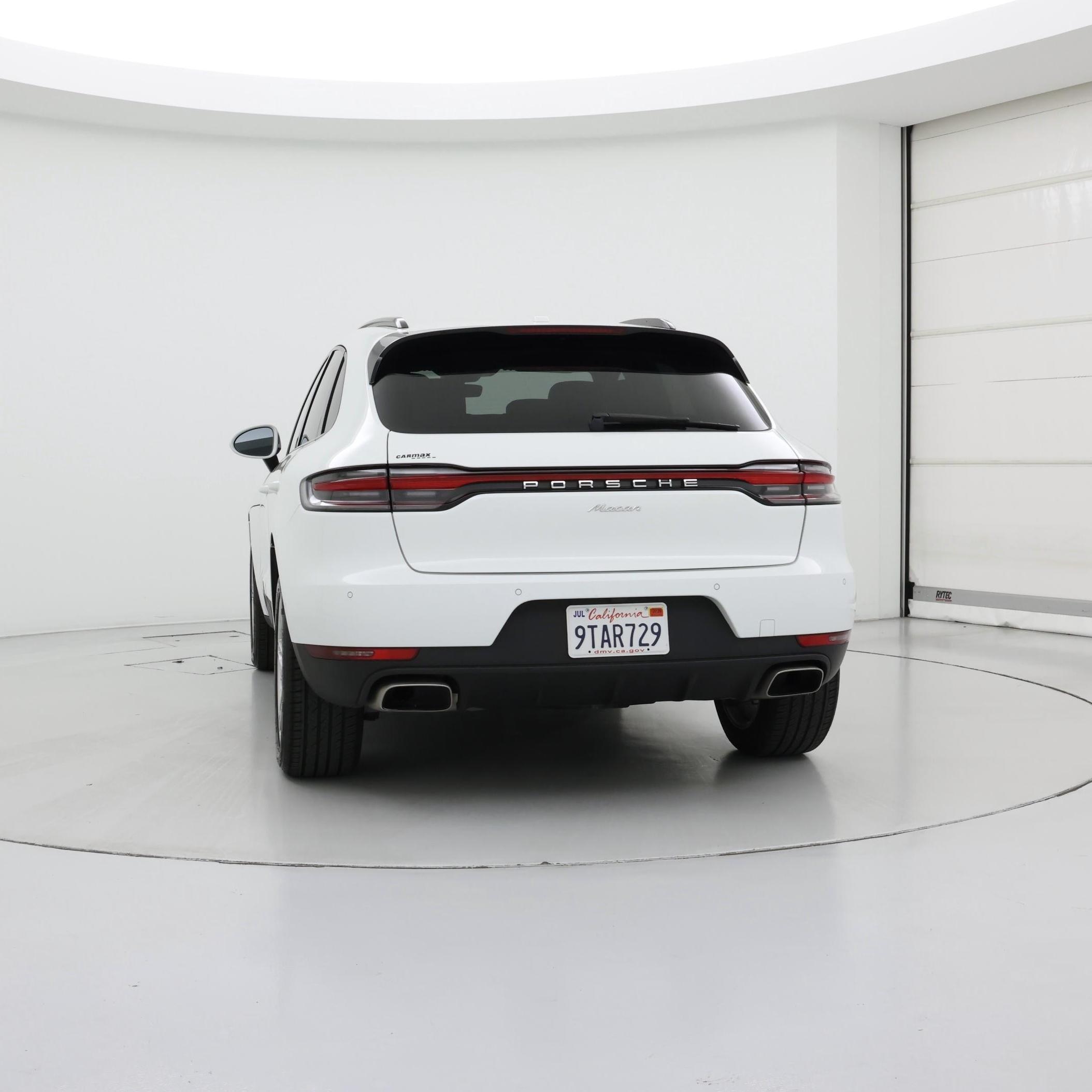 Thumbnail: 2021 Porsche Macan - 6