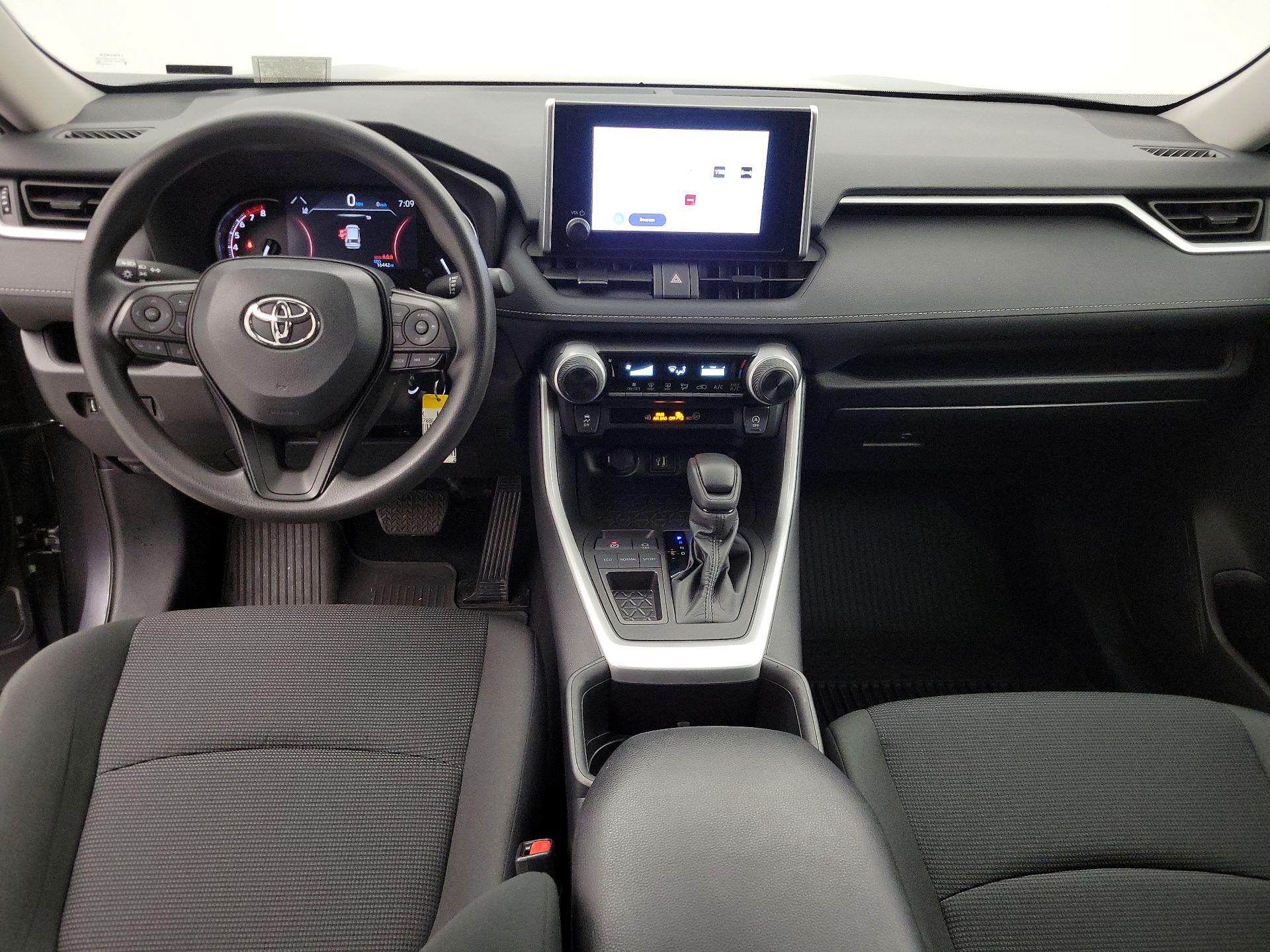 Thumbnail: 2024 Toyota RAV4 - 9