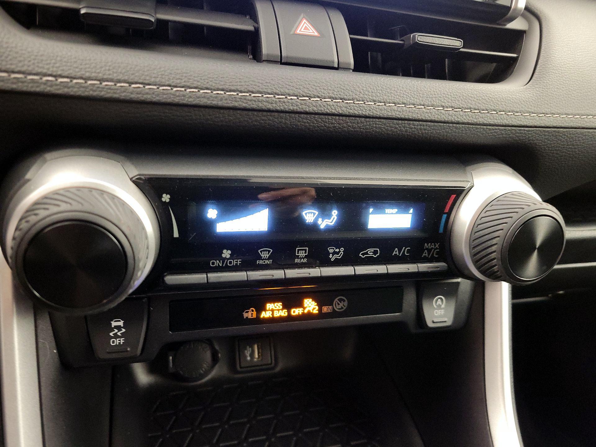 Thumbnail: 2024 Toyota RAV4 - 16