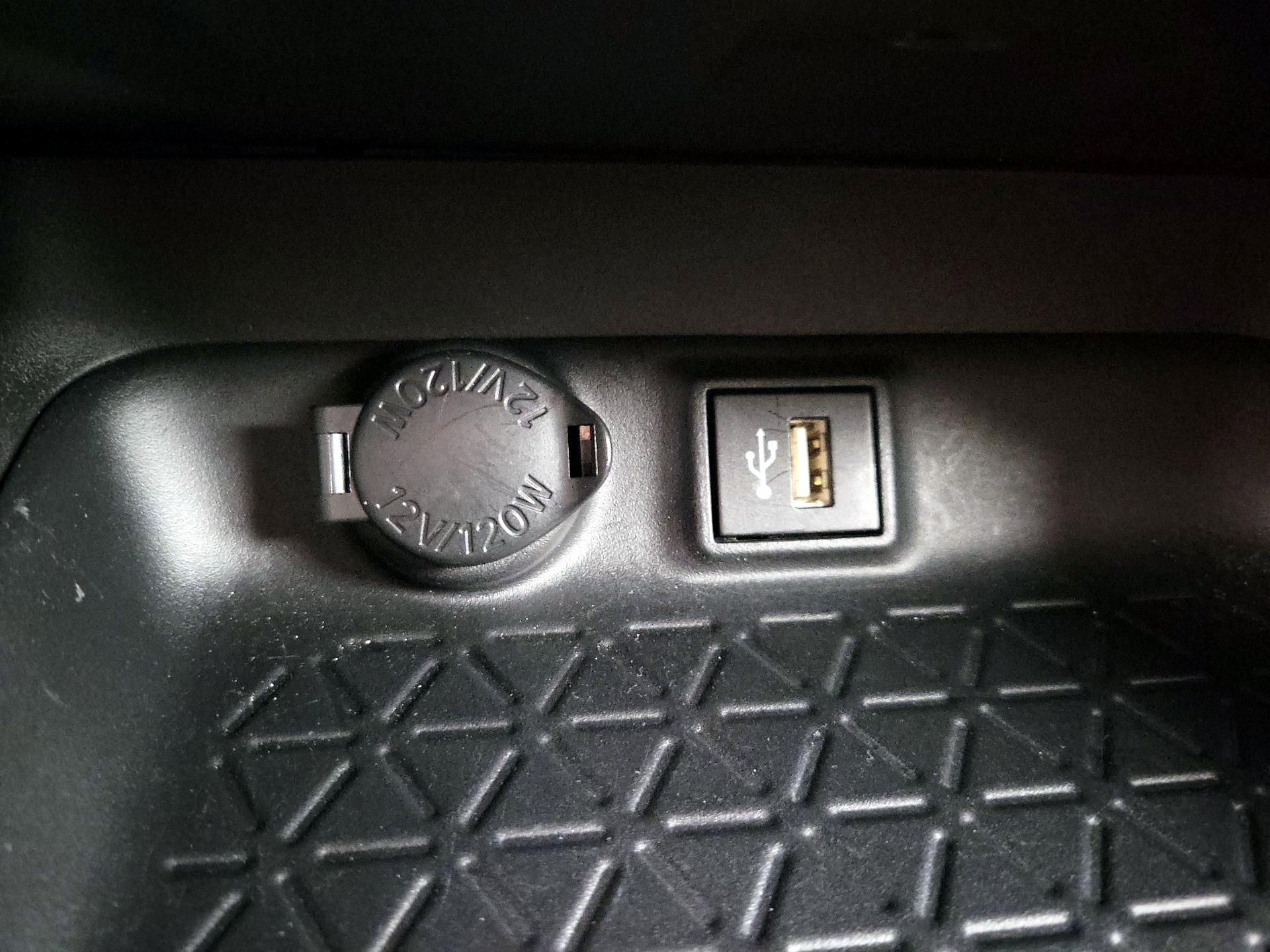 Thumbnail: 2024 Toyota RAV4 - 18