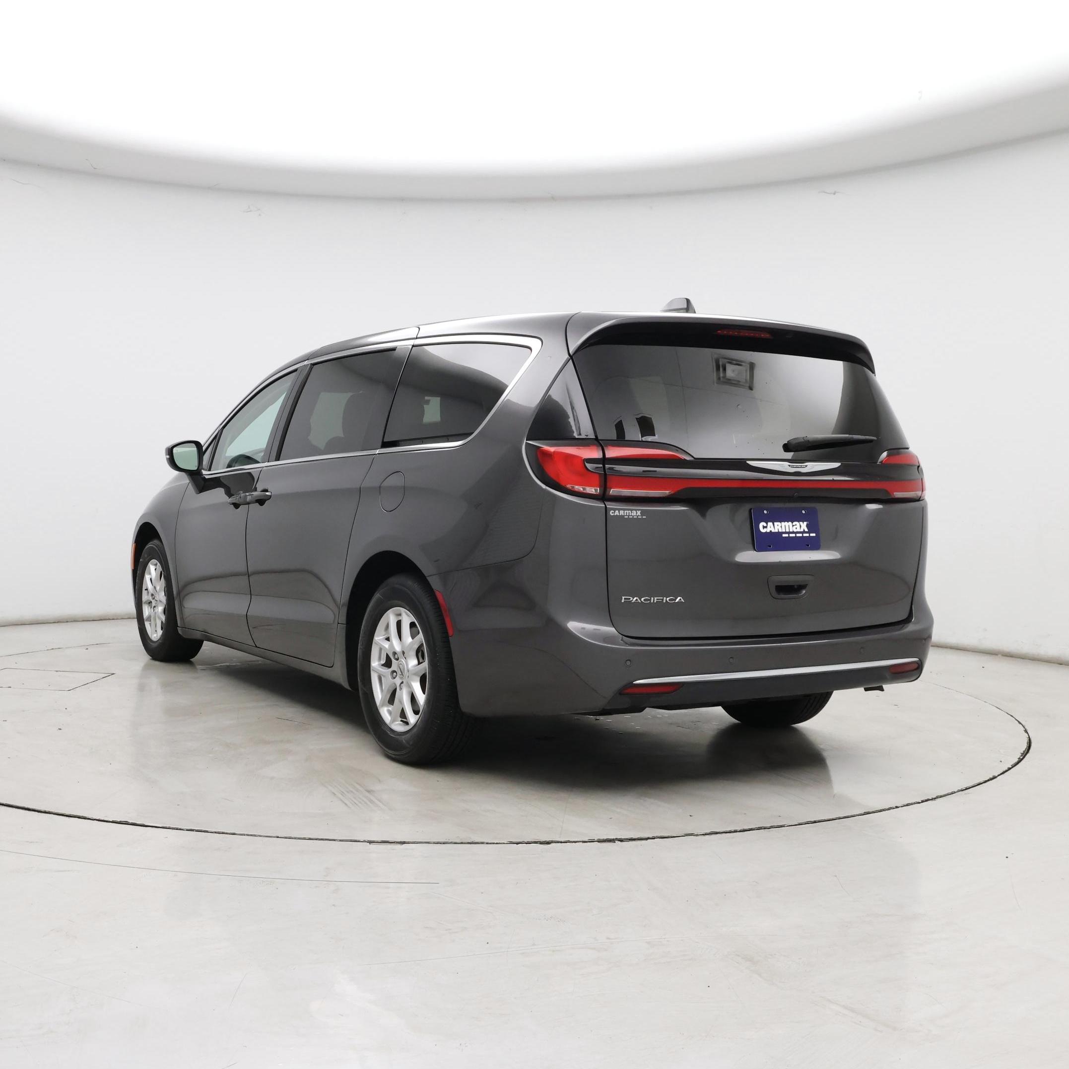Thumbnail: 2023 Chrysler Pacifica - 2