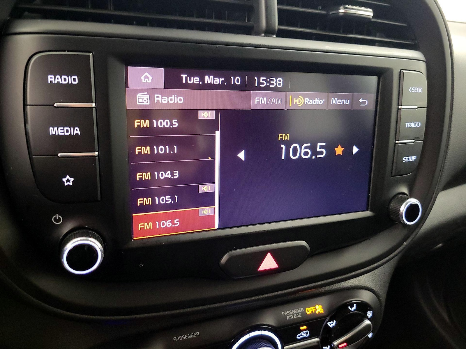 2024 Kia Soul LX - Photo 16
