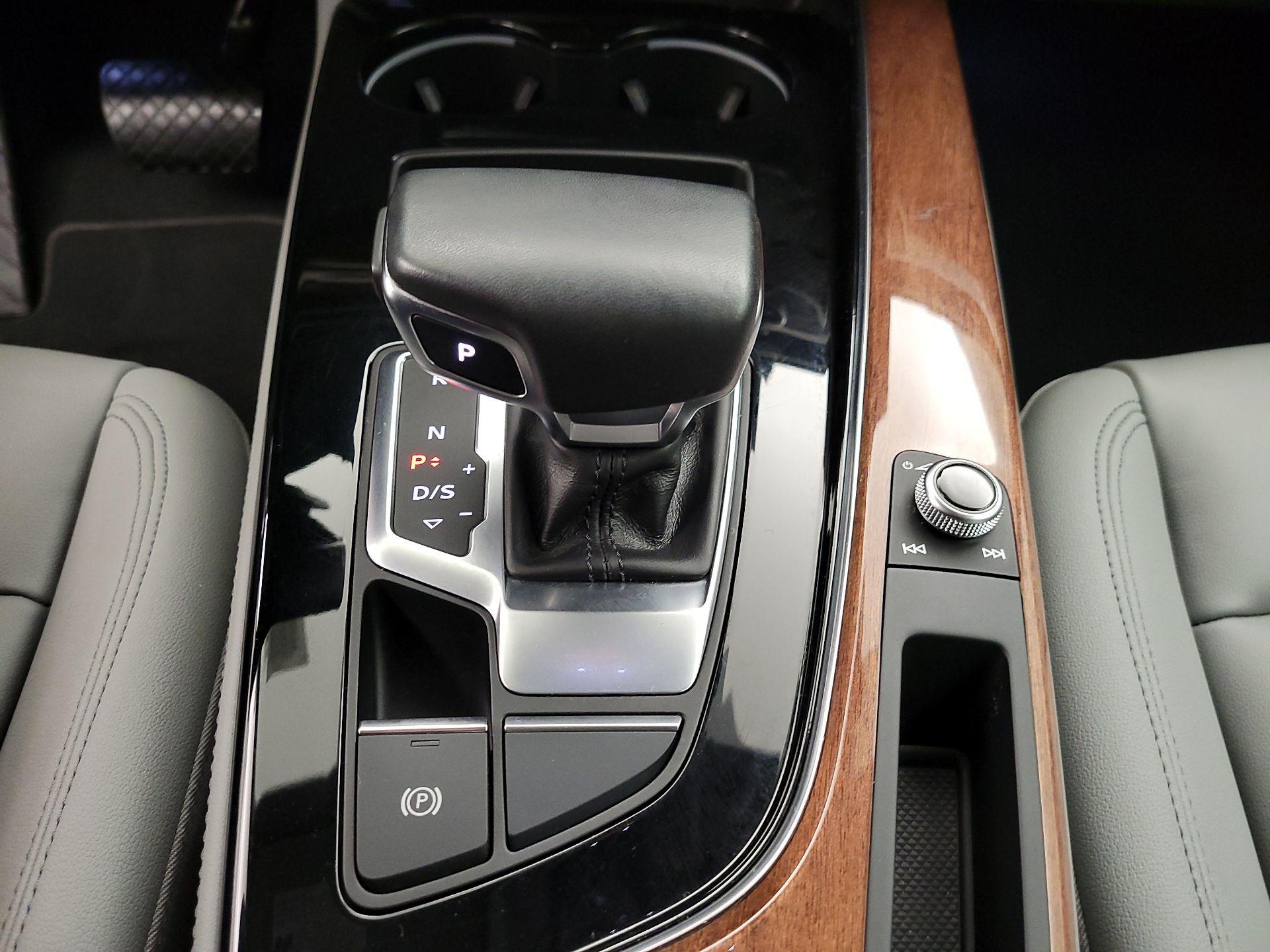 Thumbnail: 2022 Audi A4 - 17