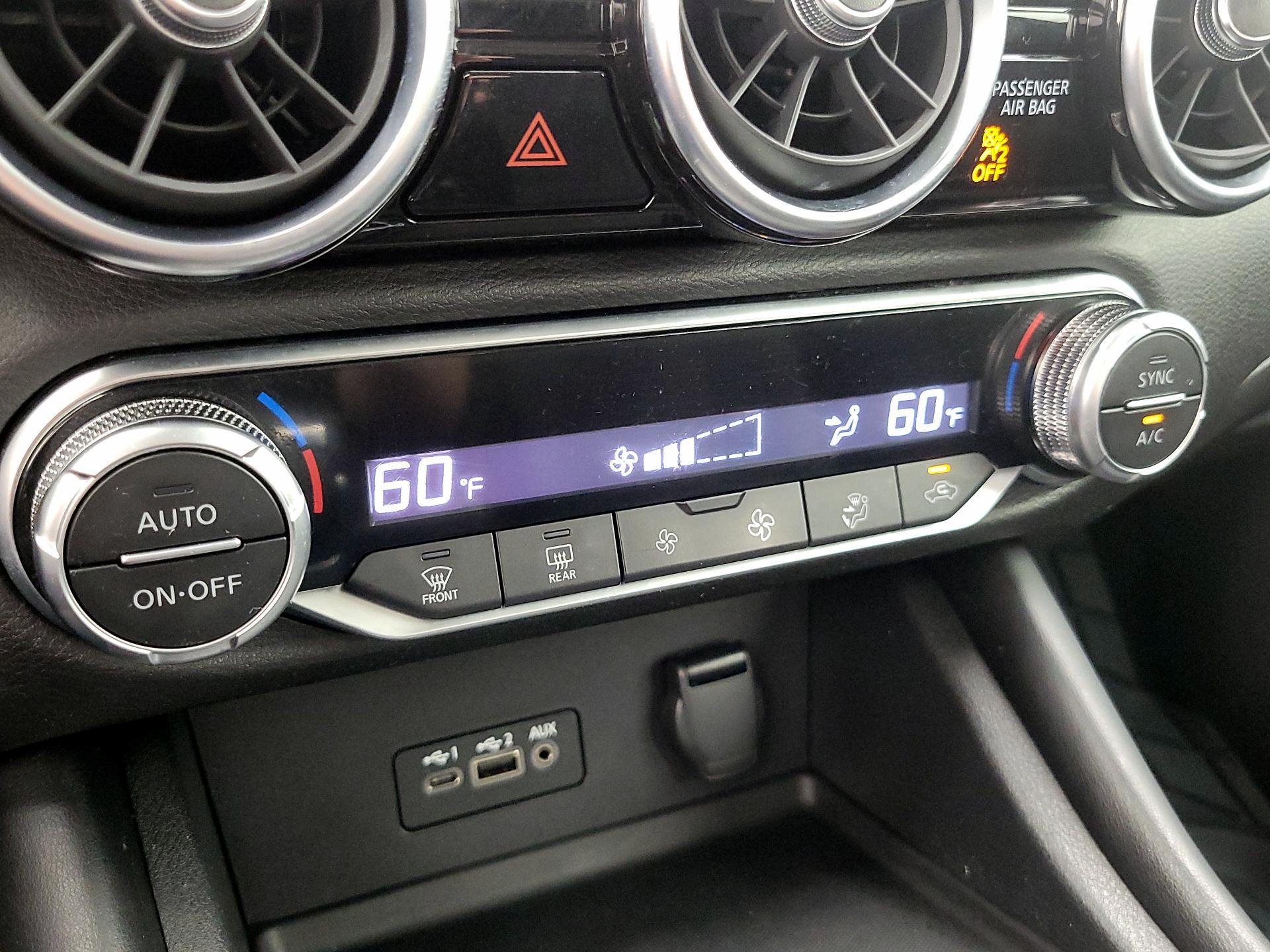 Thumbnail: 2020 Nissan Sentra - 16