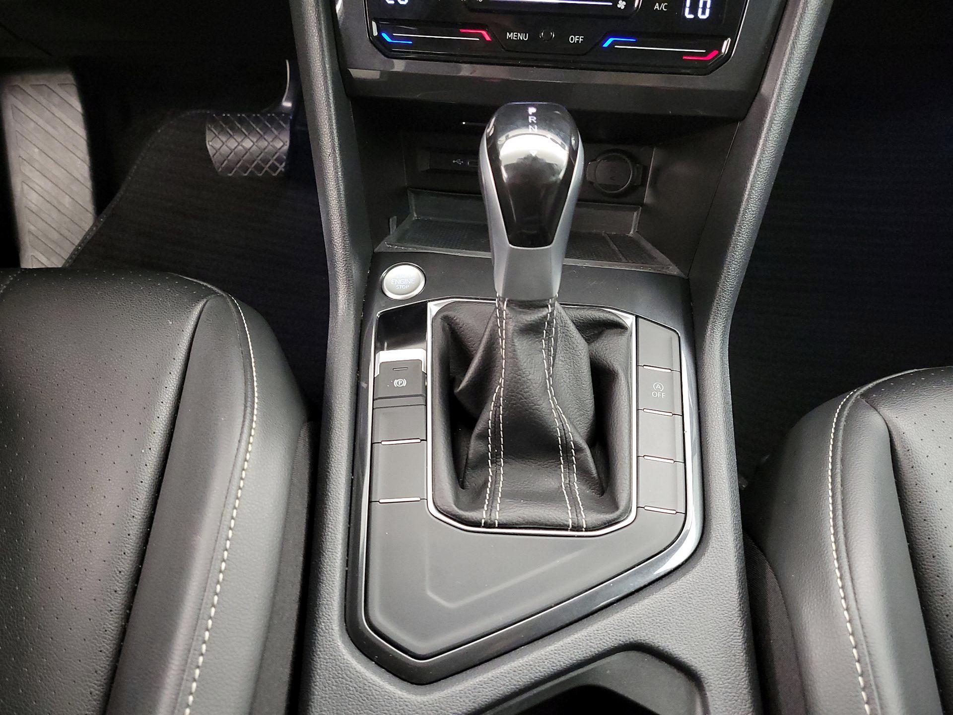 Thumbnail: 2024 Volkswagen Tiguan - 16