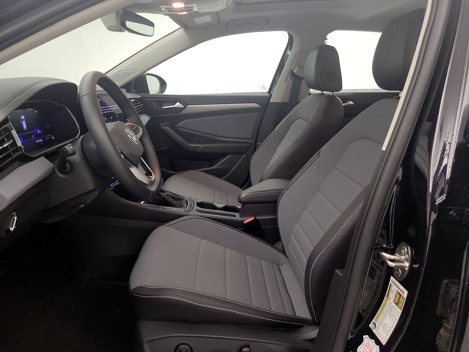 Thumbnail: 2025 Volkswagen Jetta - 11