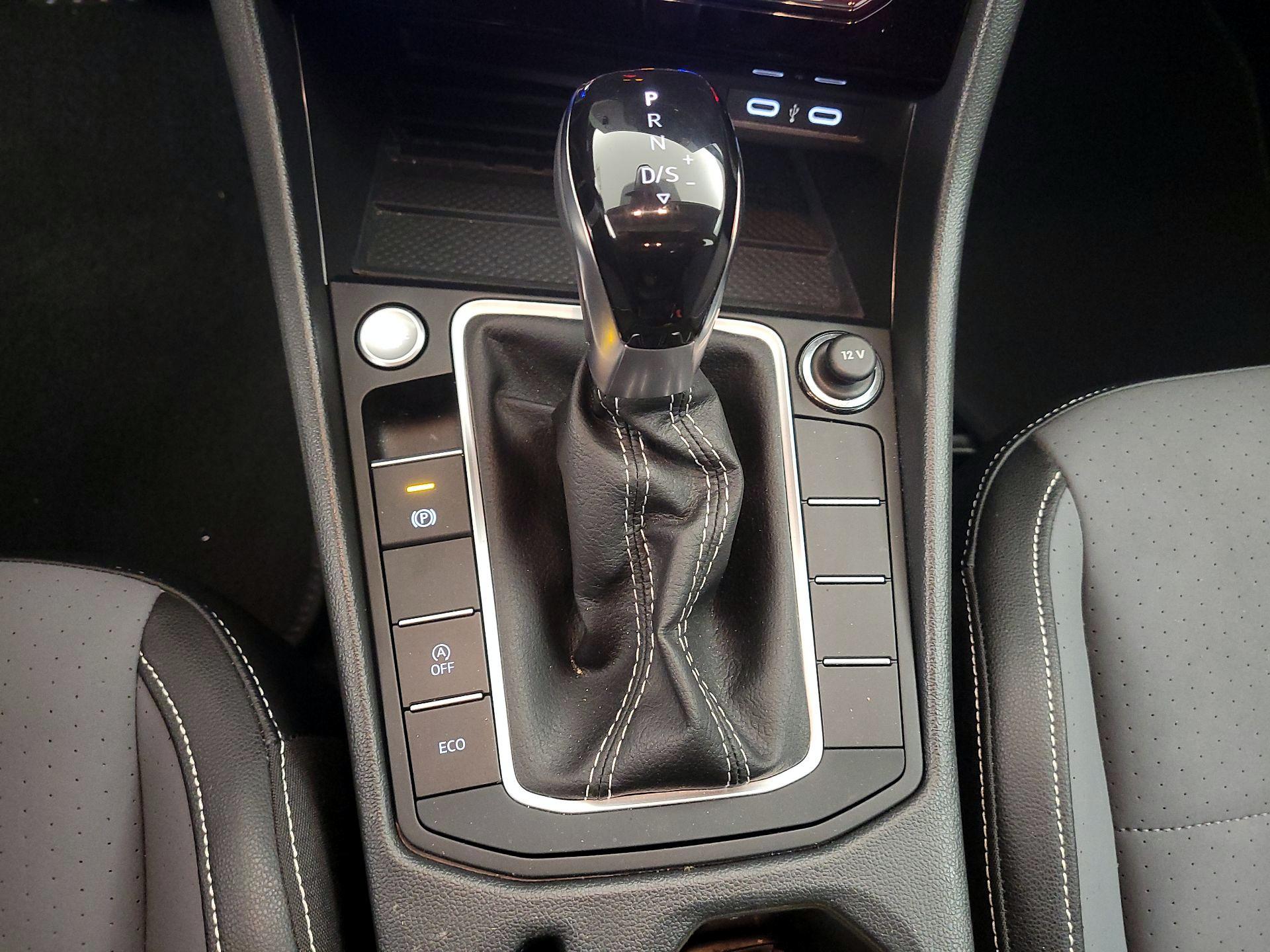 Thumbnail: 2025 Volkswagen Jetta - 16