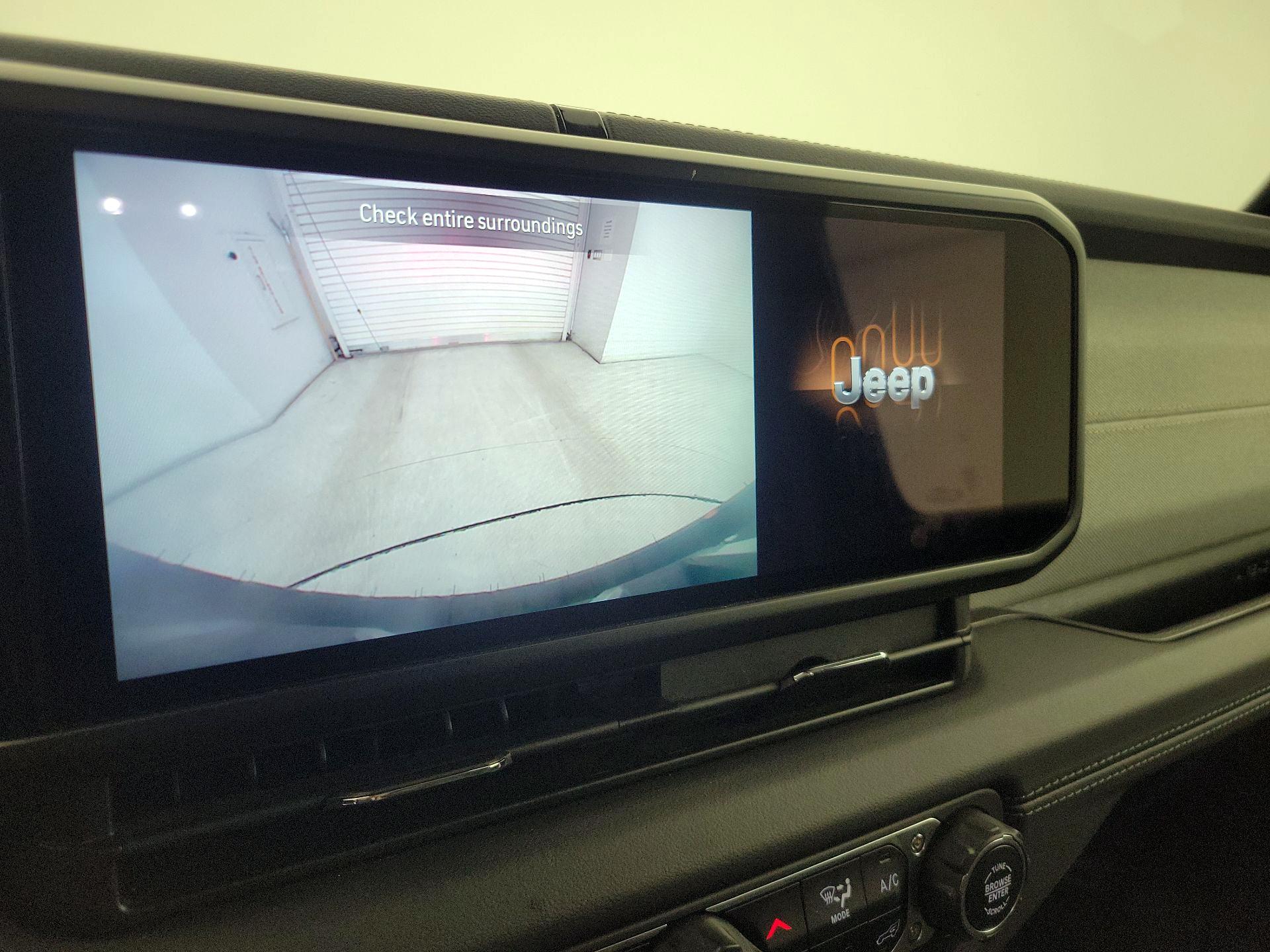 Thumbnail: 2024 Jeep Wrangler - 14