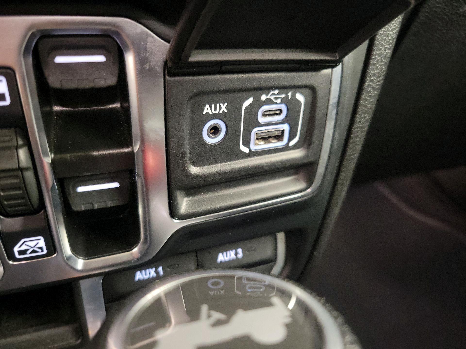 Thumbnail: 2024 Jeep Wrangler - 18