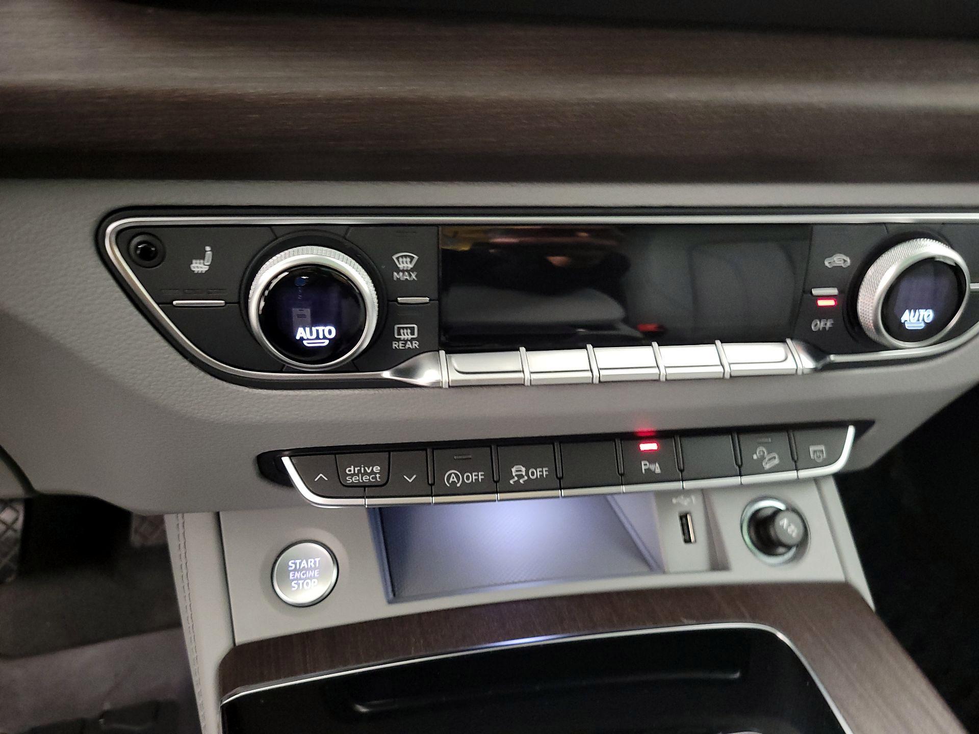 Thumbnail: 2022 Audi Q5 - 15