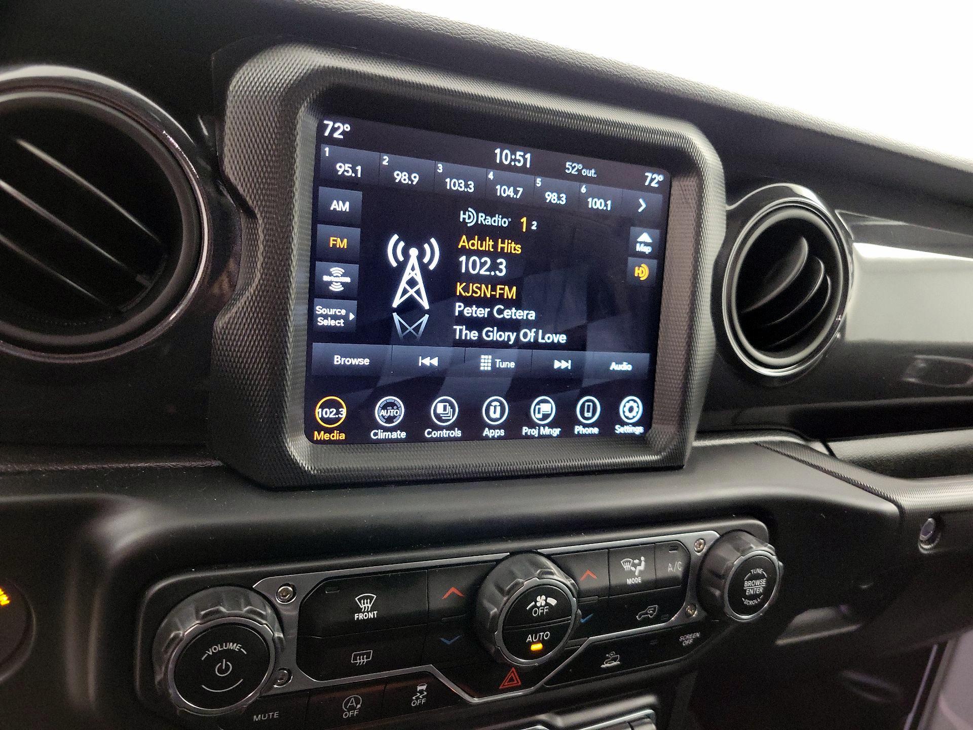 Thumbnail: 2022 Jeep Wrangler - 16