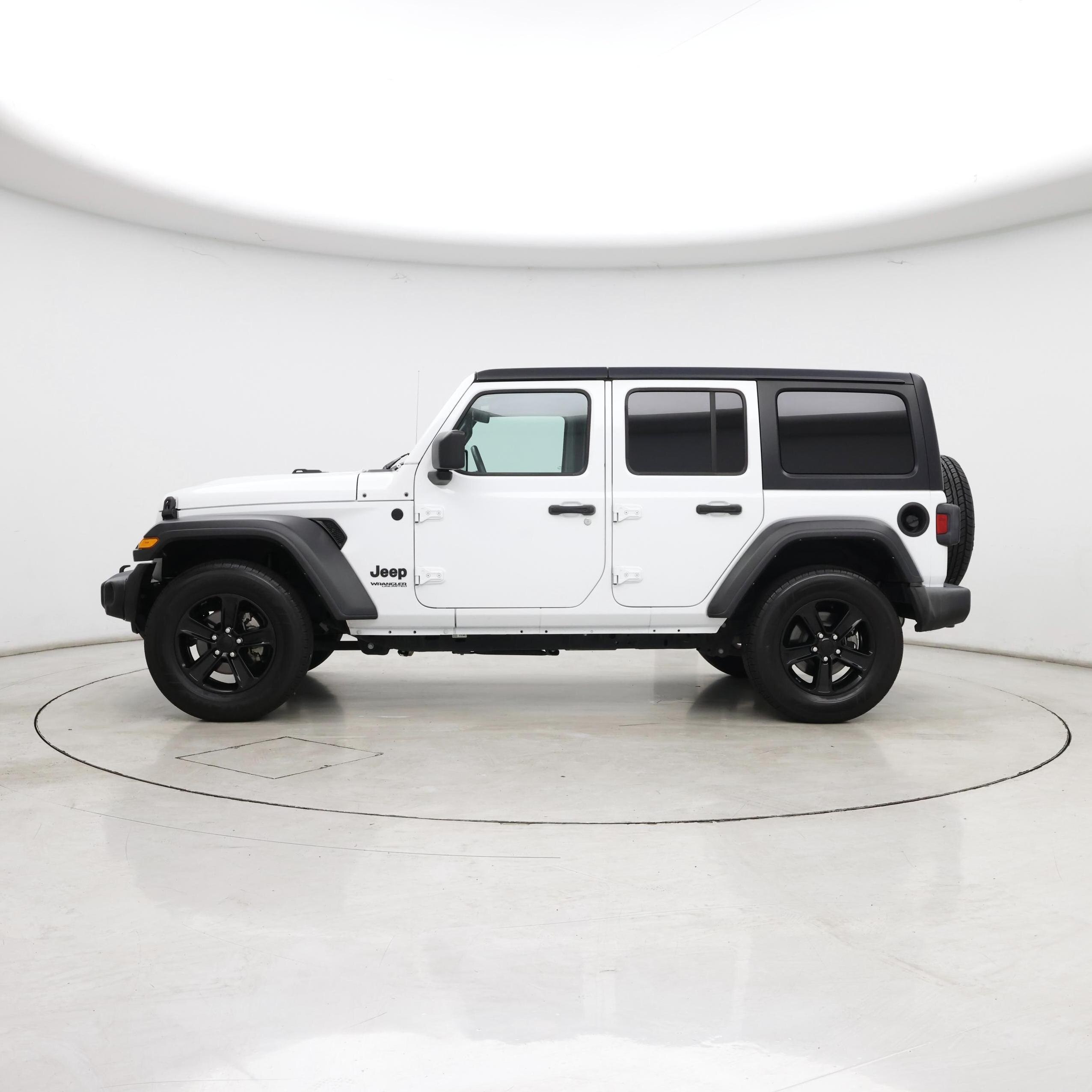 Thumbnail: 2022 Jeep Wrangler - 3