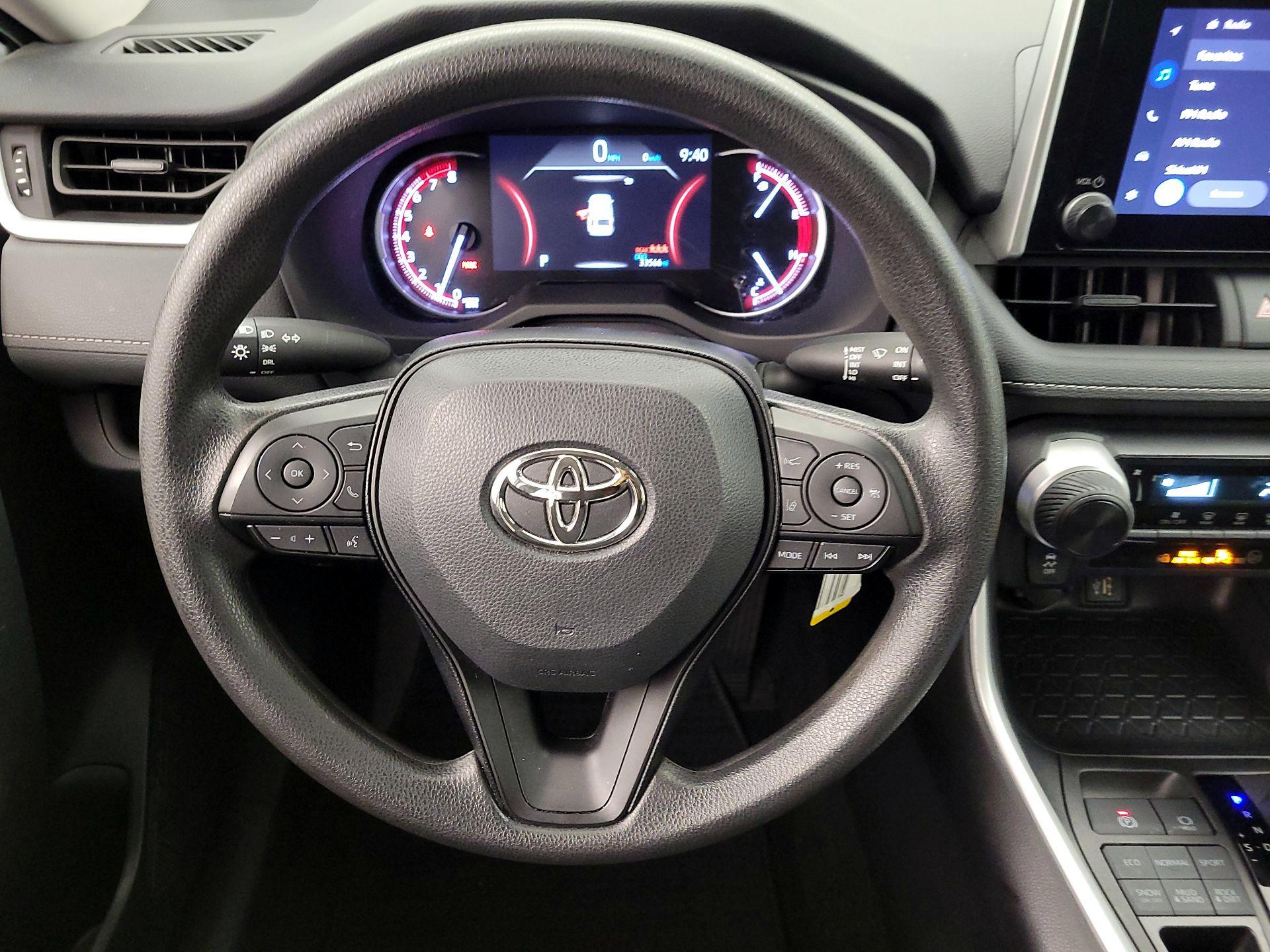 Thumbnail: 2024 Toyota RAV4 - 10