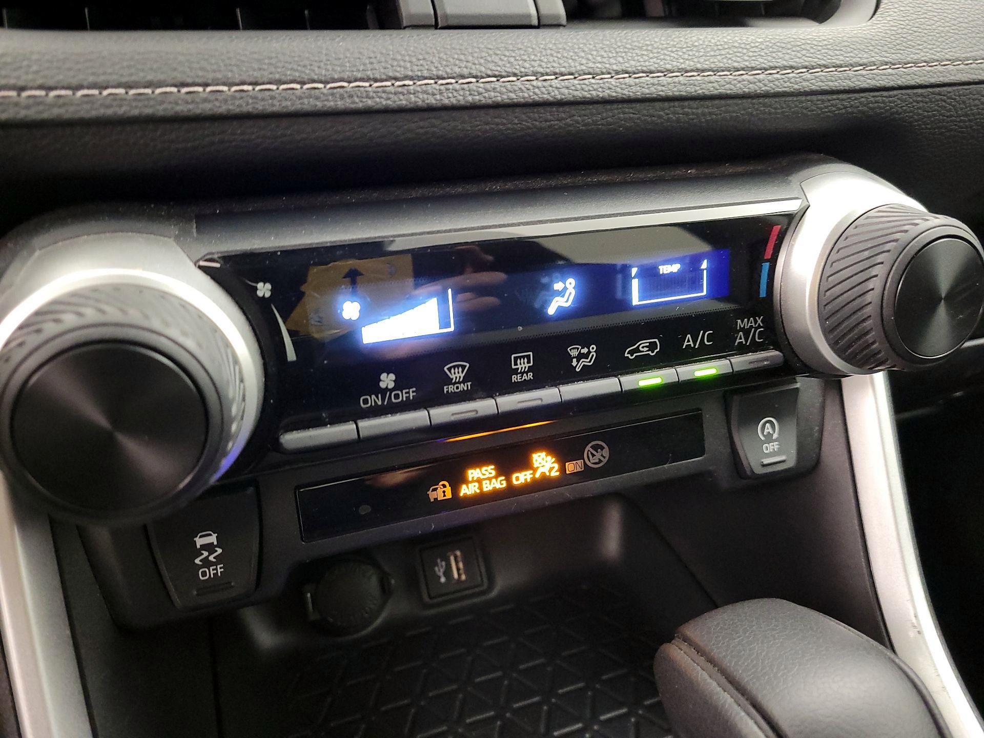 Thumbnail: 2024 Toyota RAV4 - 15