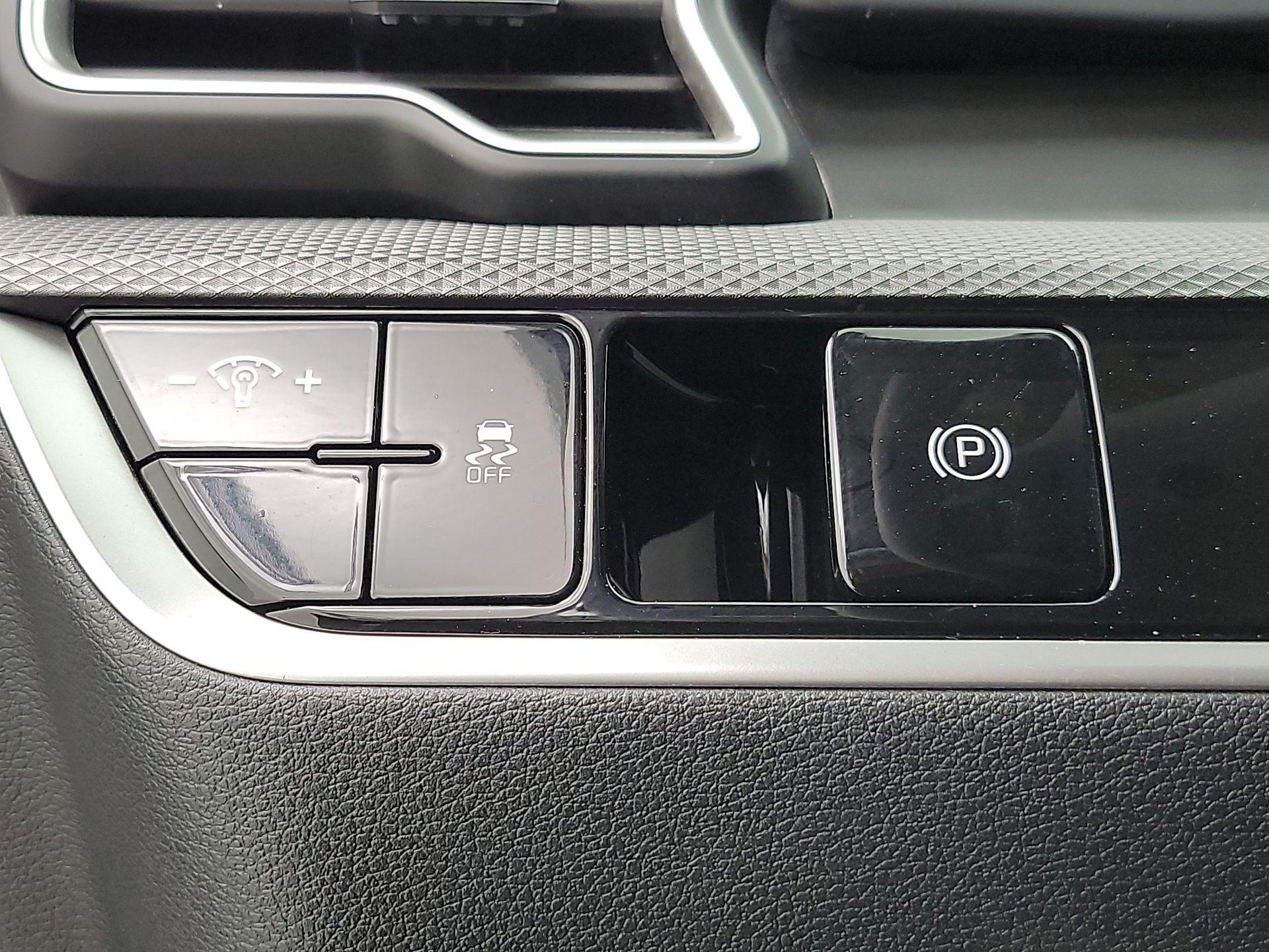 Thumbnail: 2024 Kia Sportage - 13