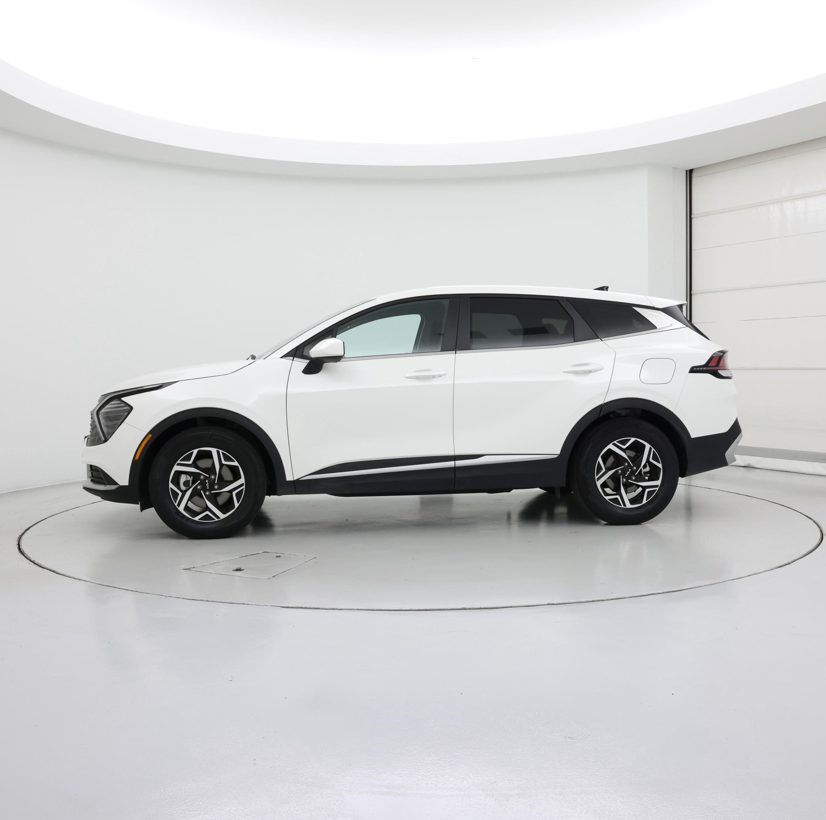 Thumbnail: 2024 Kia Sportage - 3