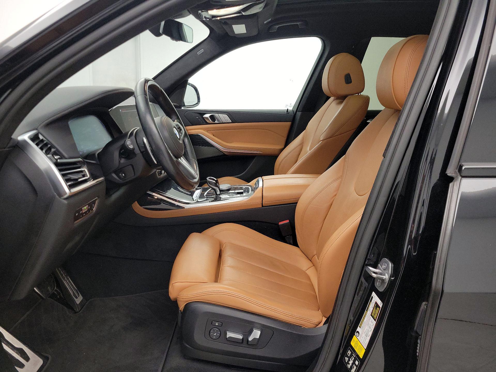 Thumbnail: 2022 BMW X7 - 11