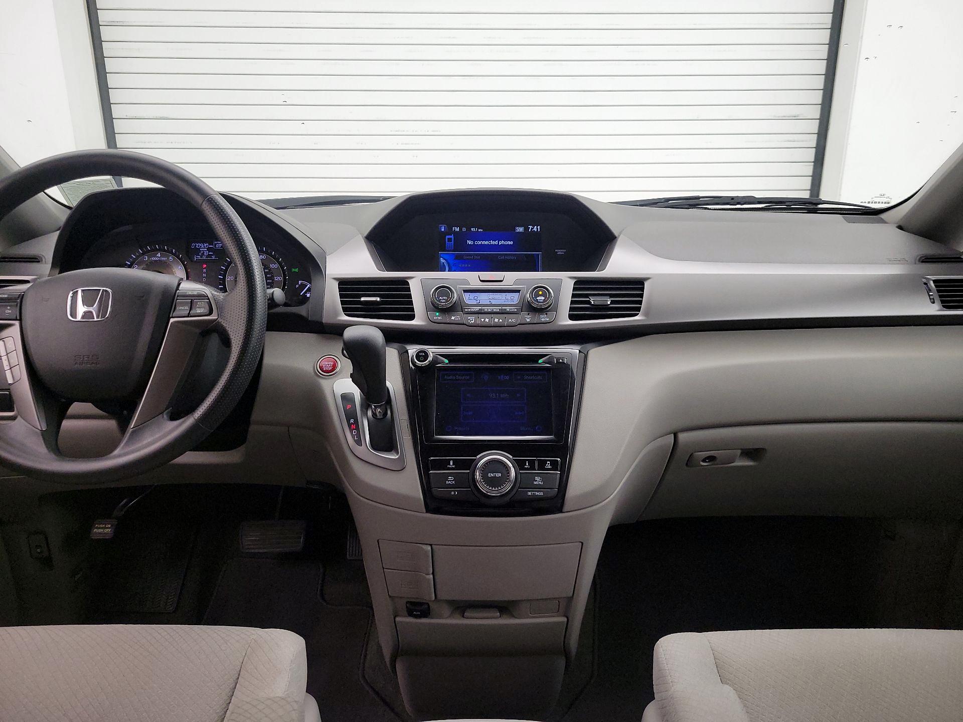 Thumbnail: 2015 Honda Odyssey - 9