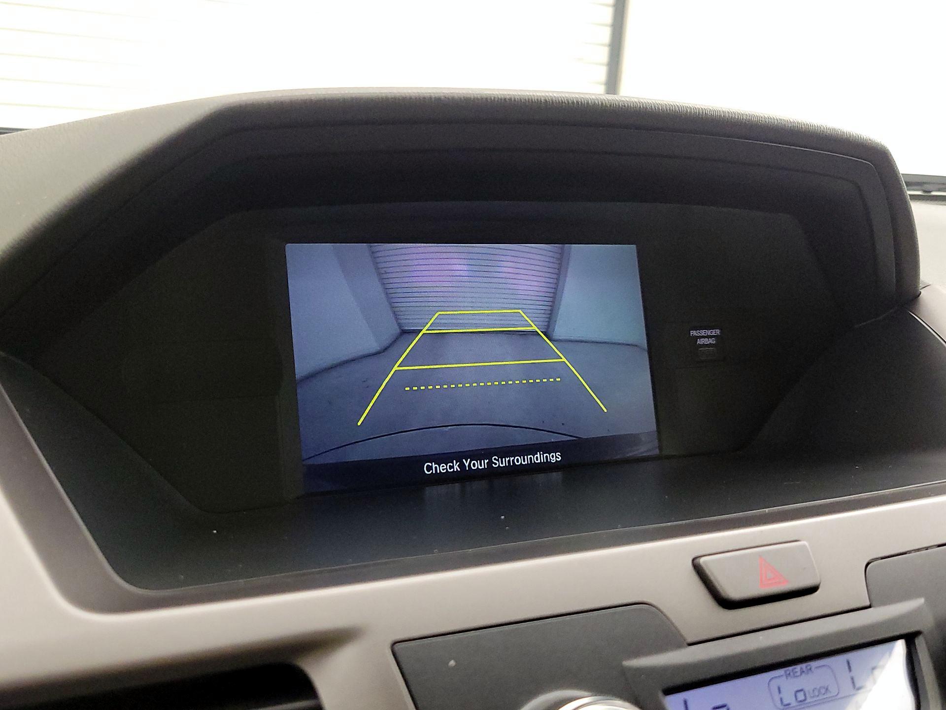 Thumbnail: 2015 Honda Odyssey - 14