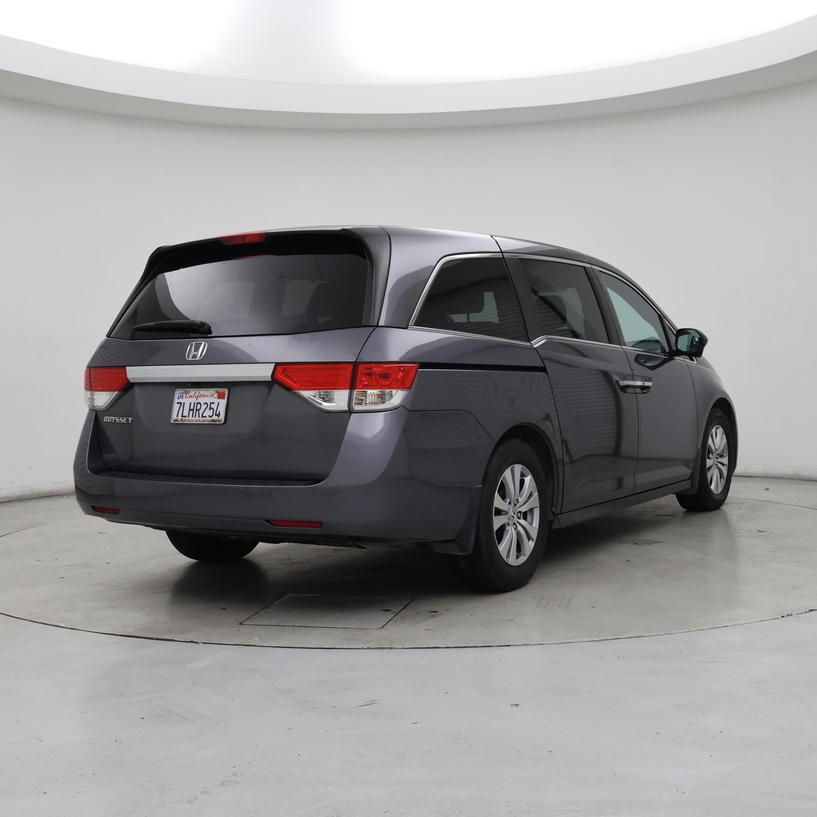 Thumbnail: 2015 Honda Odyssey - 8