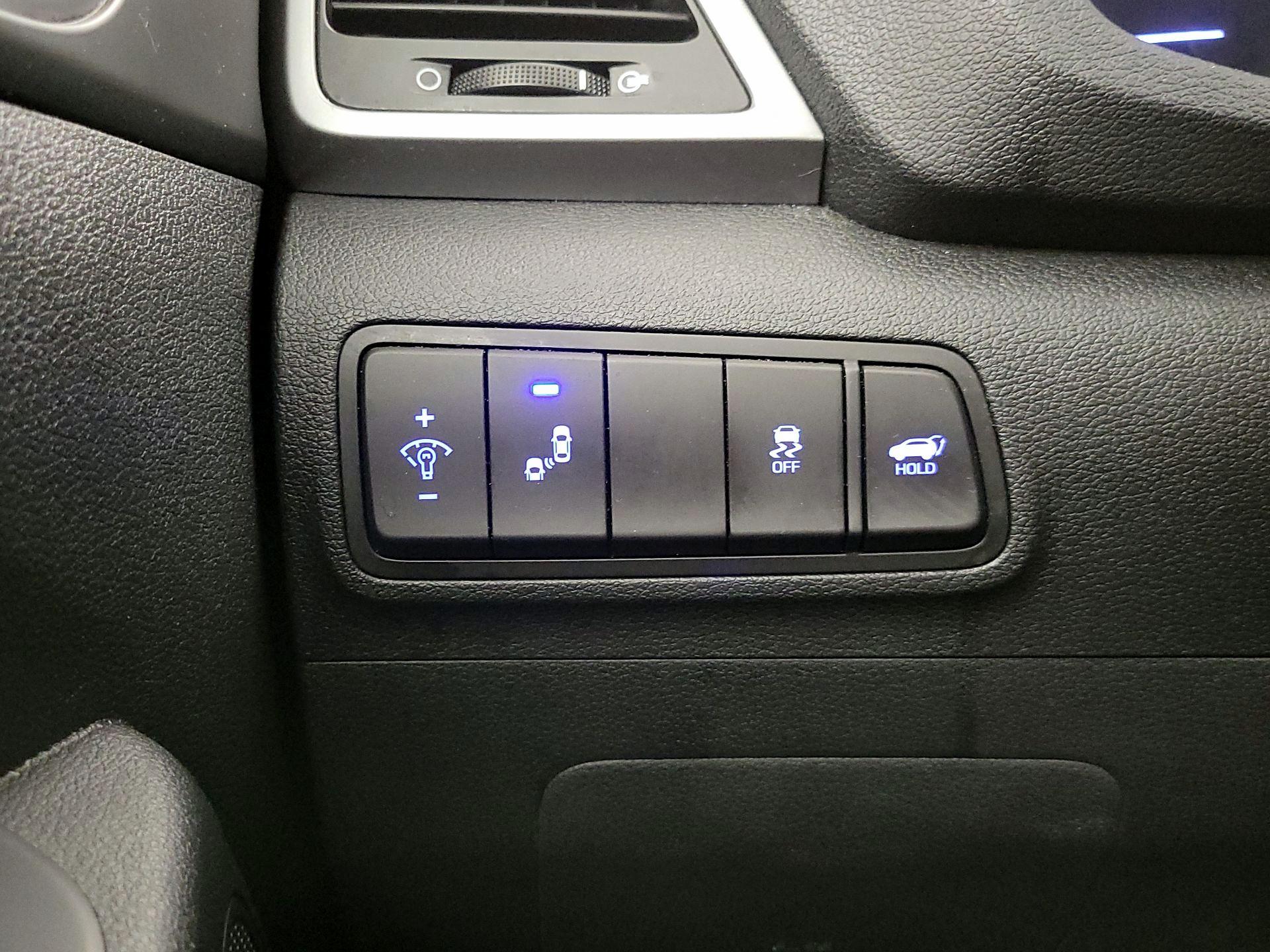 Thumbnail: 2017 Hyundai Tucson - 13