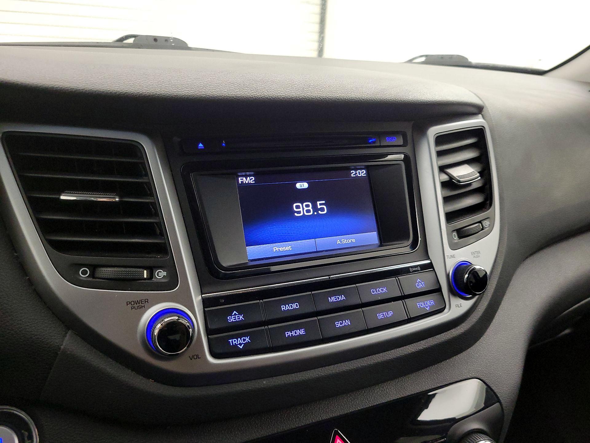 Thumbnail: 2017 Hyundai Tucson - 15