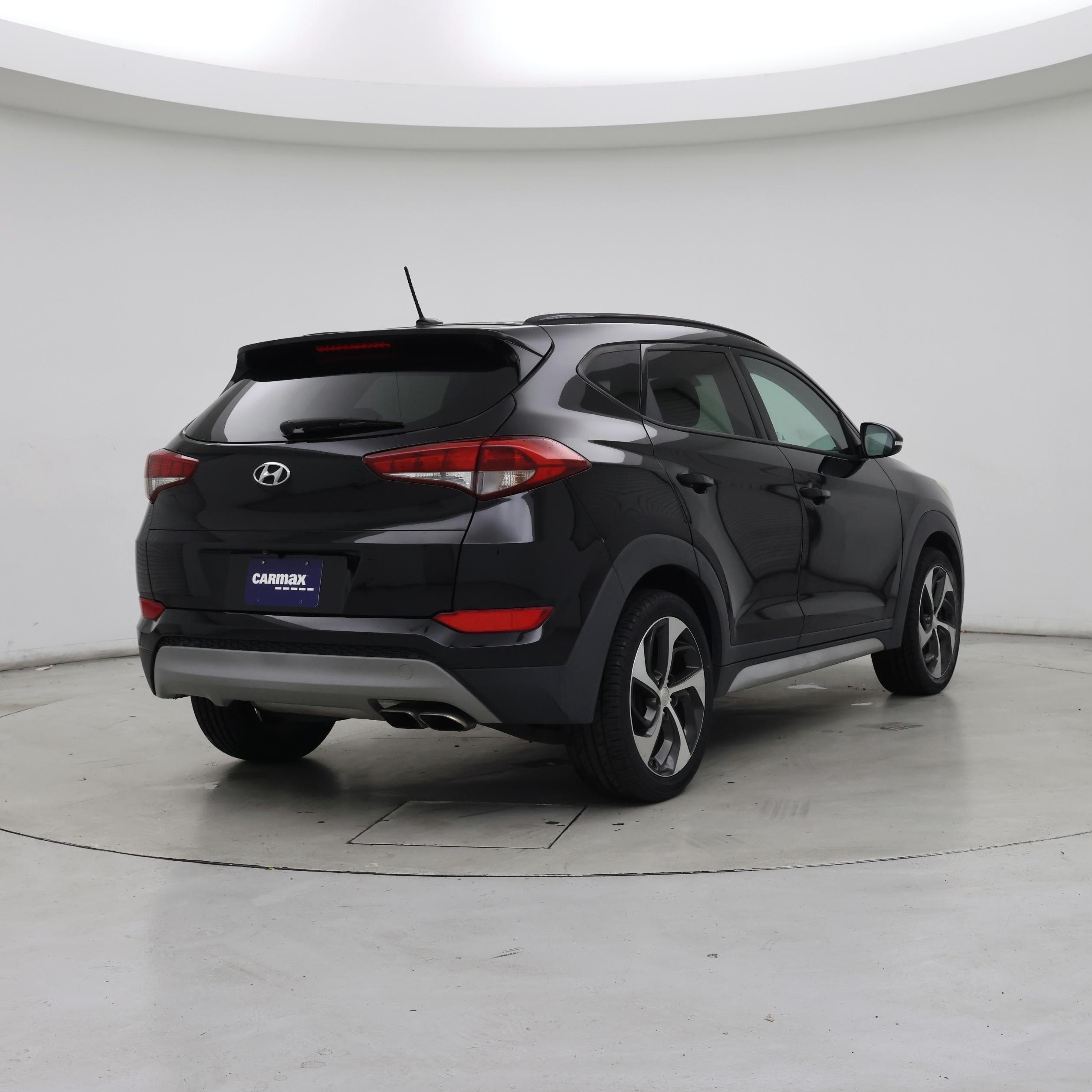 Thumbnail: 2017 Hyundai Tucson - 8