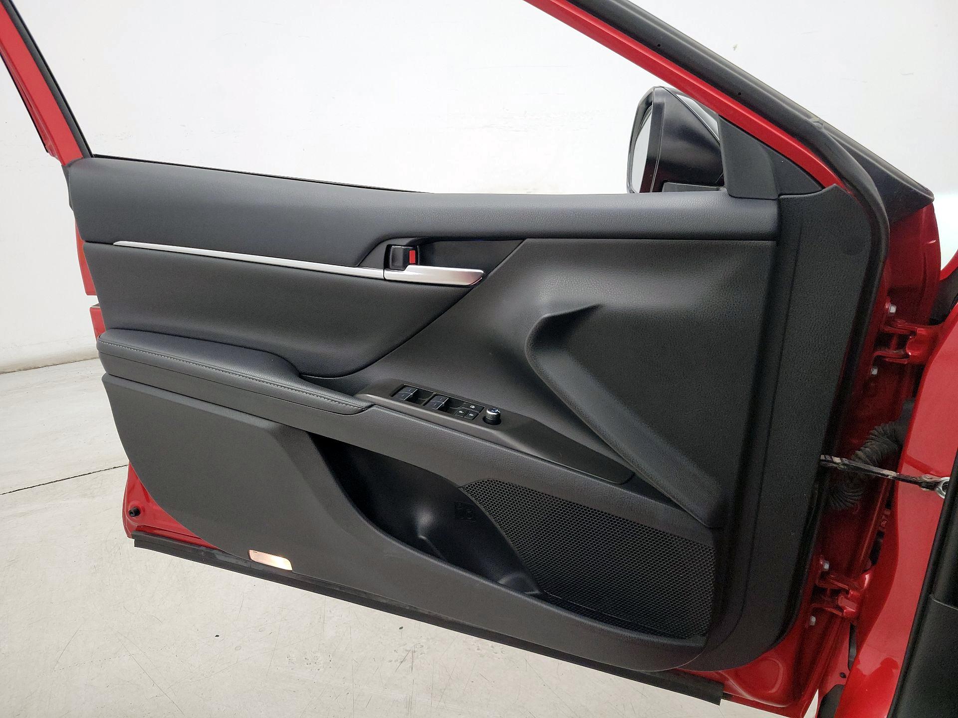 Thumbnail: 2023 Toyota Camry - 12