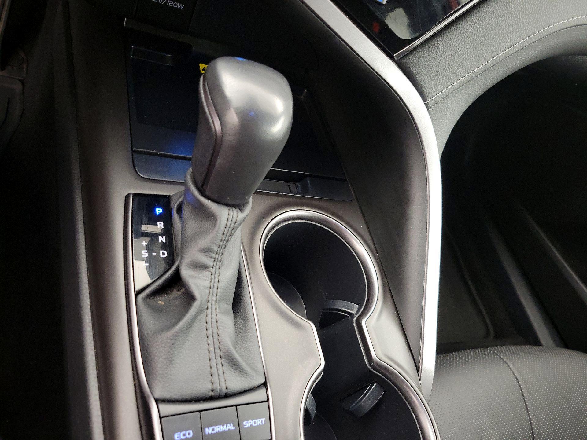 Thumbnail: 2023 Toyota Camry - 18