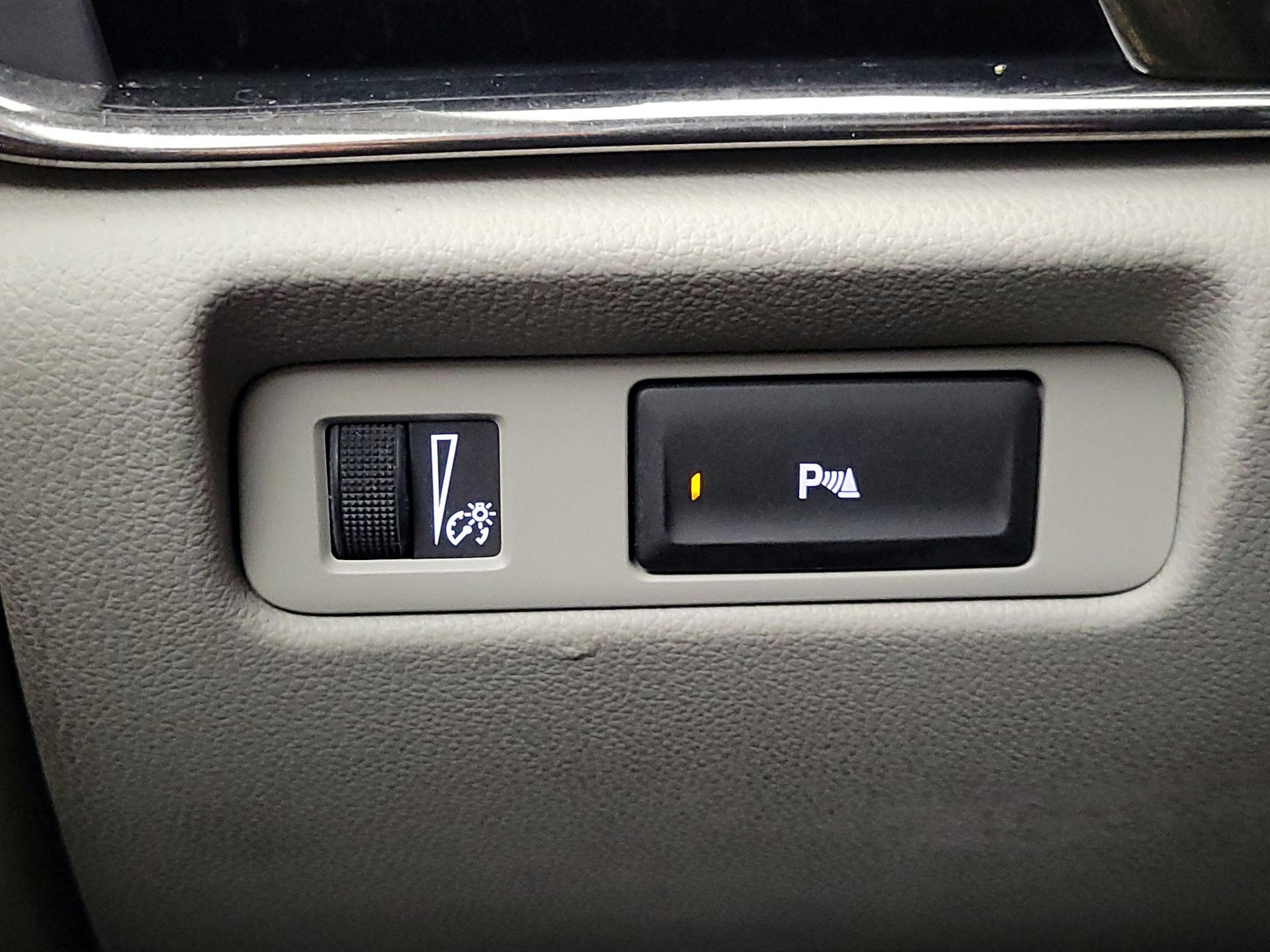 Thumbnail: 2014 Cadillac ATS - 13