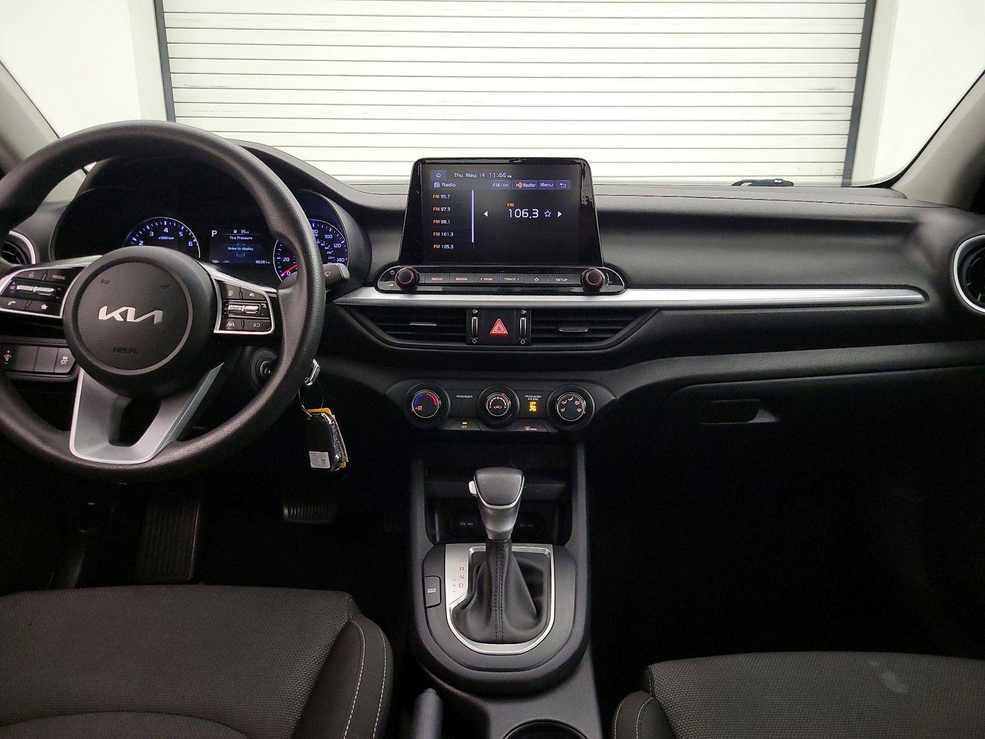 Thumbnail: 2022 Kia Forte - 9