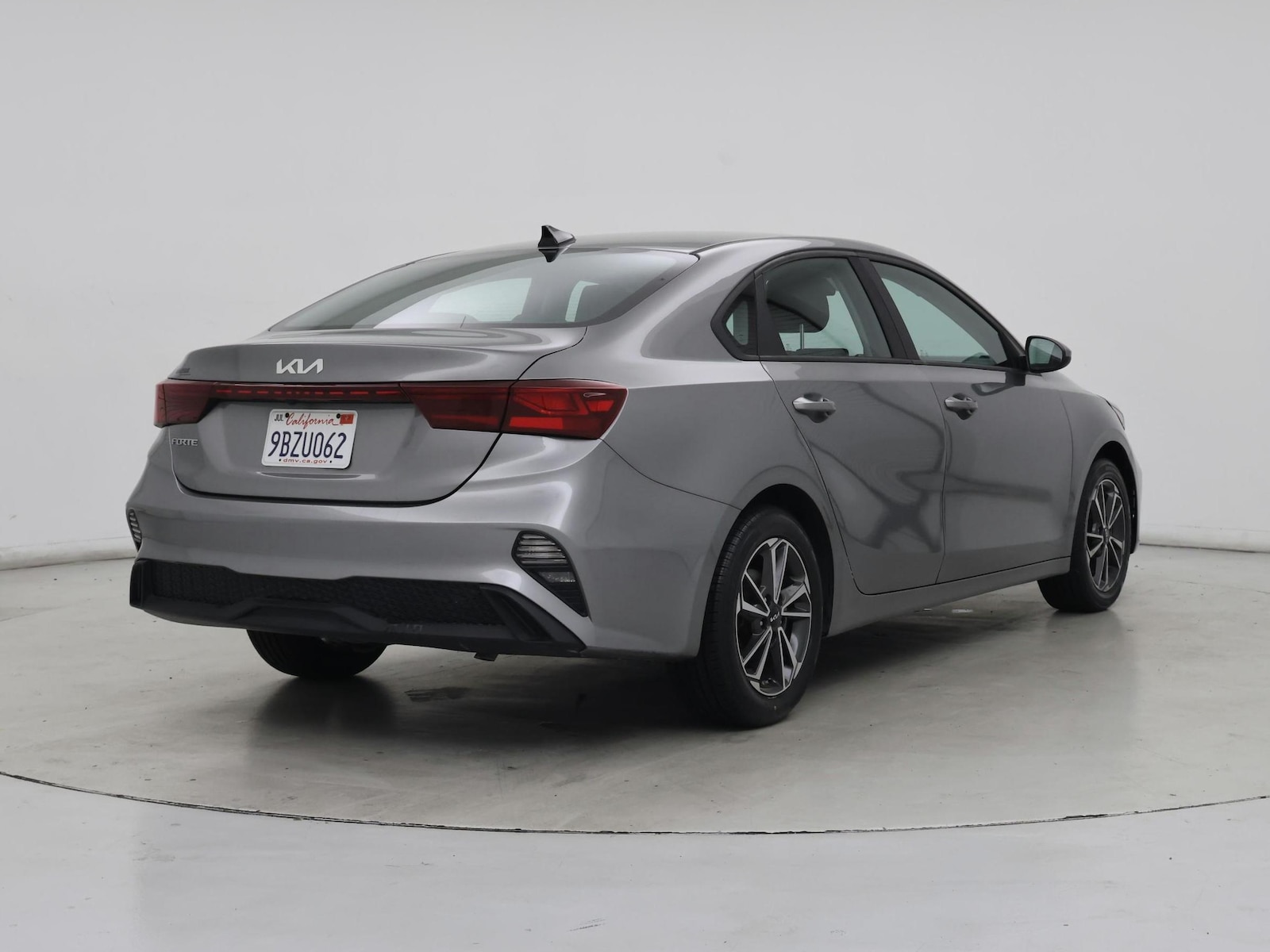 2022 Kia FORTE LXS - Photo 9