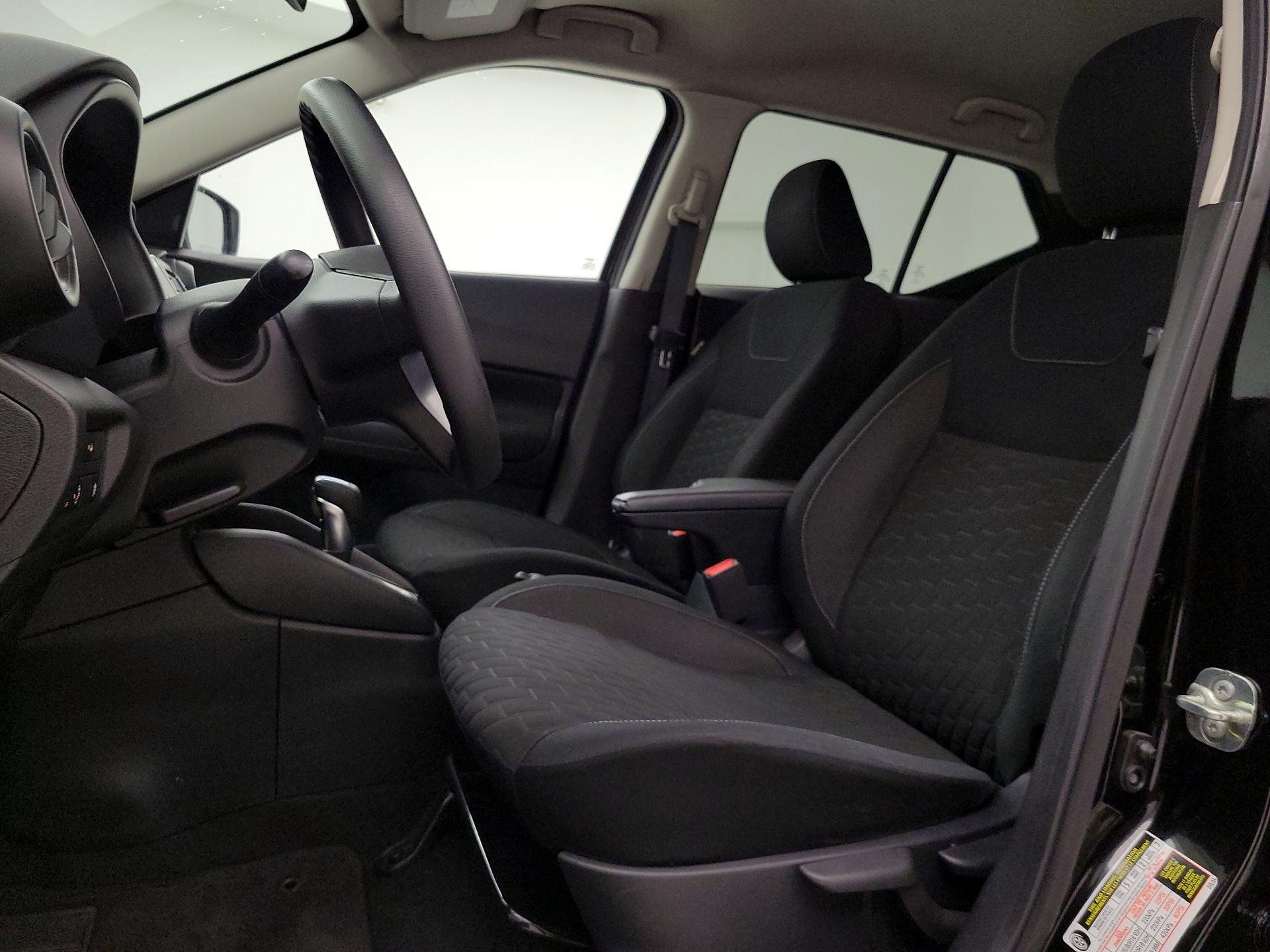 Thumbnail: 2021 Nissan Kicks - 11