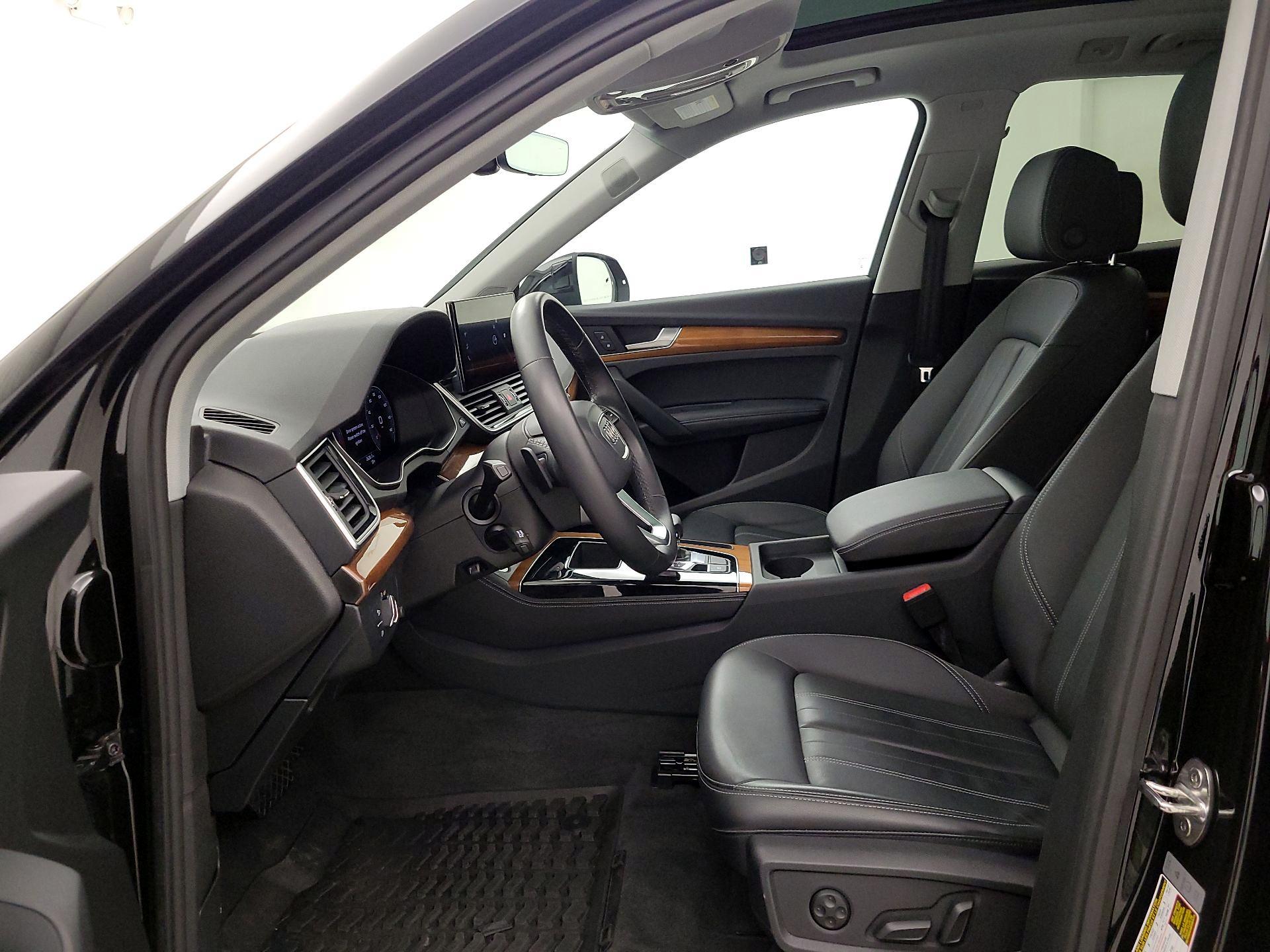 Thumbnail: 2023 Audi Q5 - 11