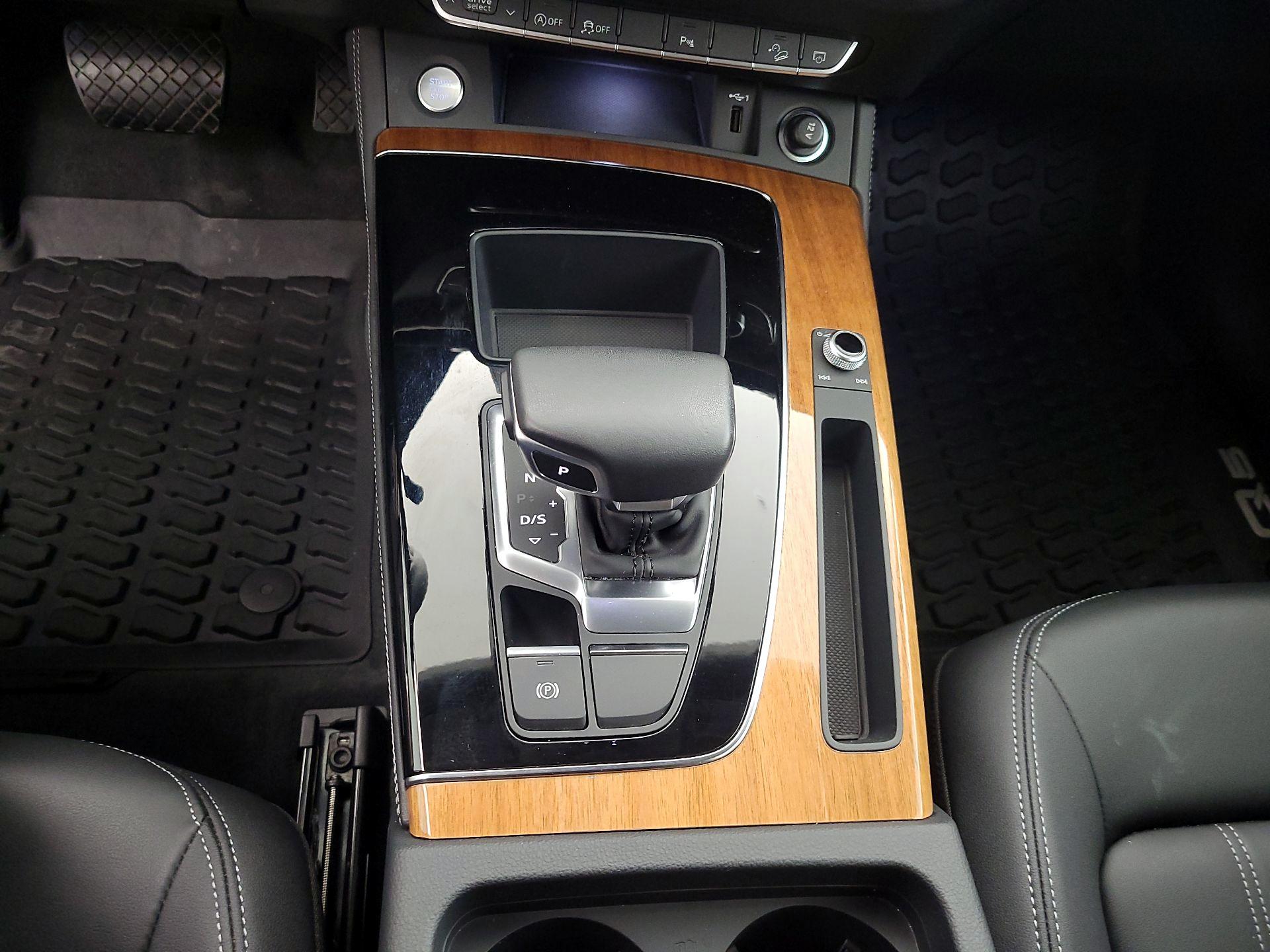 Thumbnail: 2023 Audi Q5 - 18