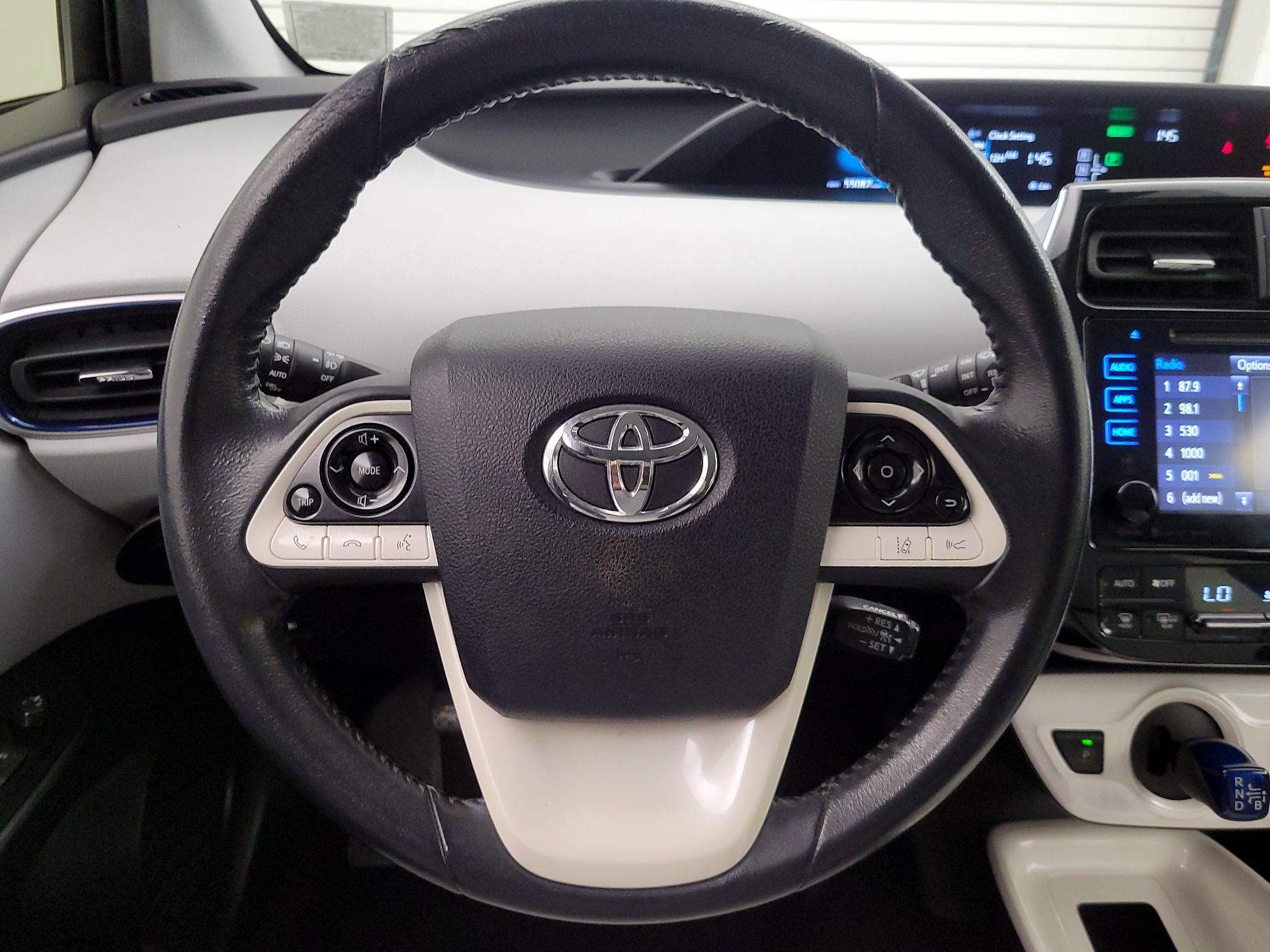 Thumbnail: 2017 Toyota Prius - 10