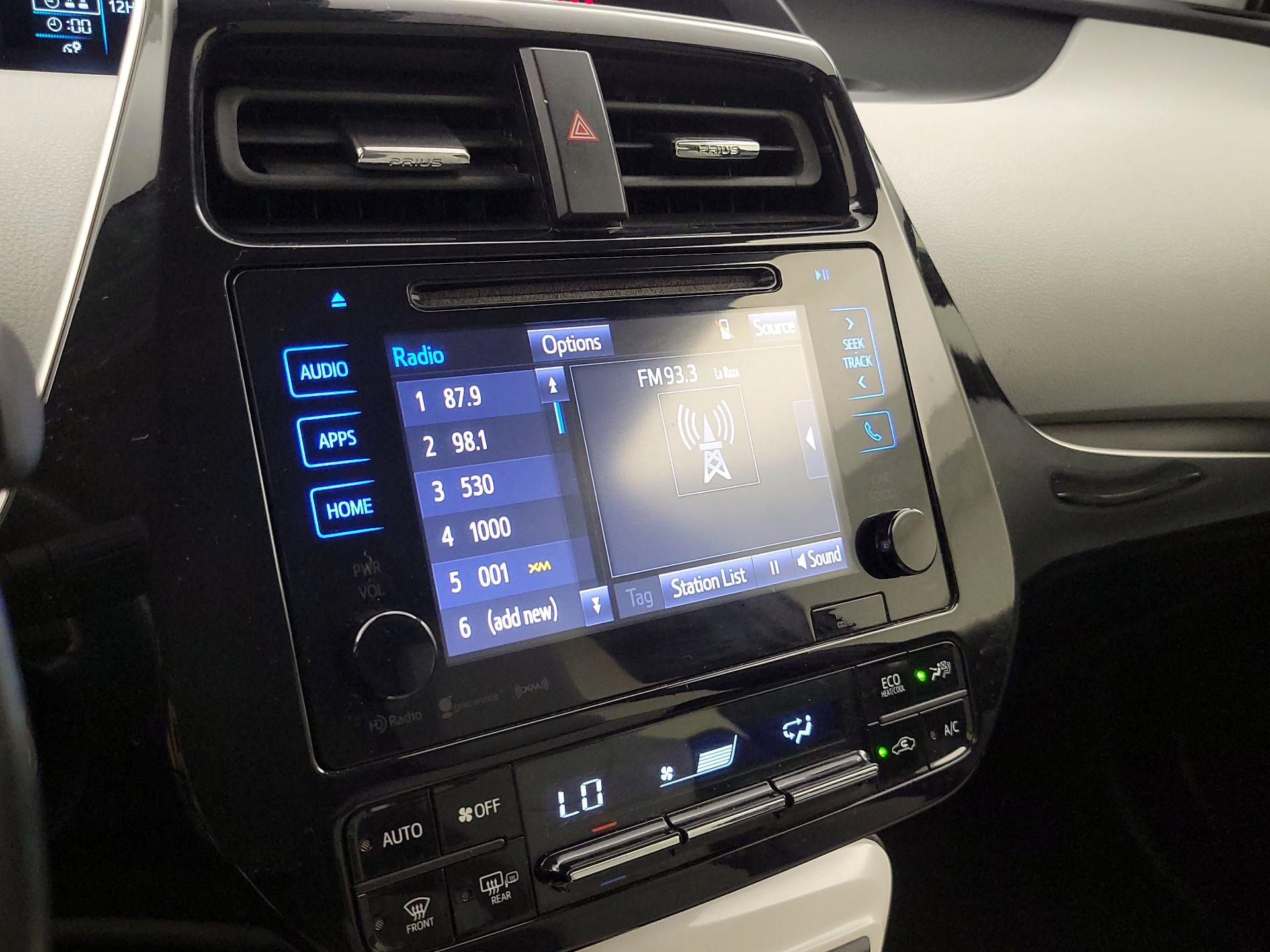 Thumbnail: 2017 Toyota Prius - 15