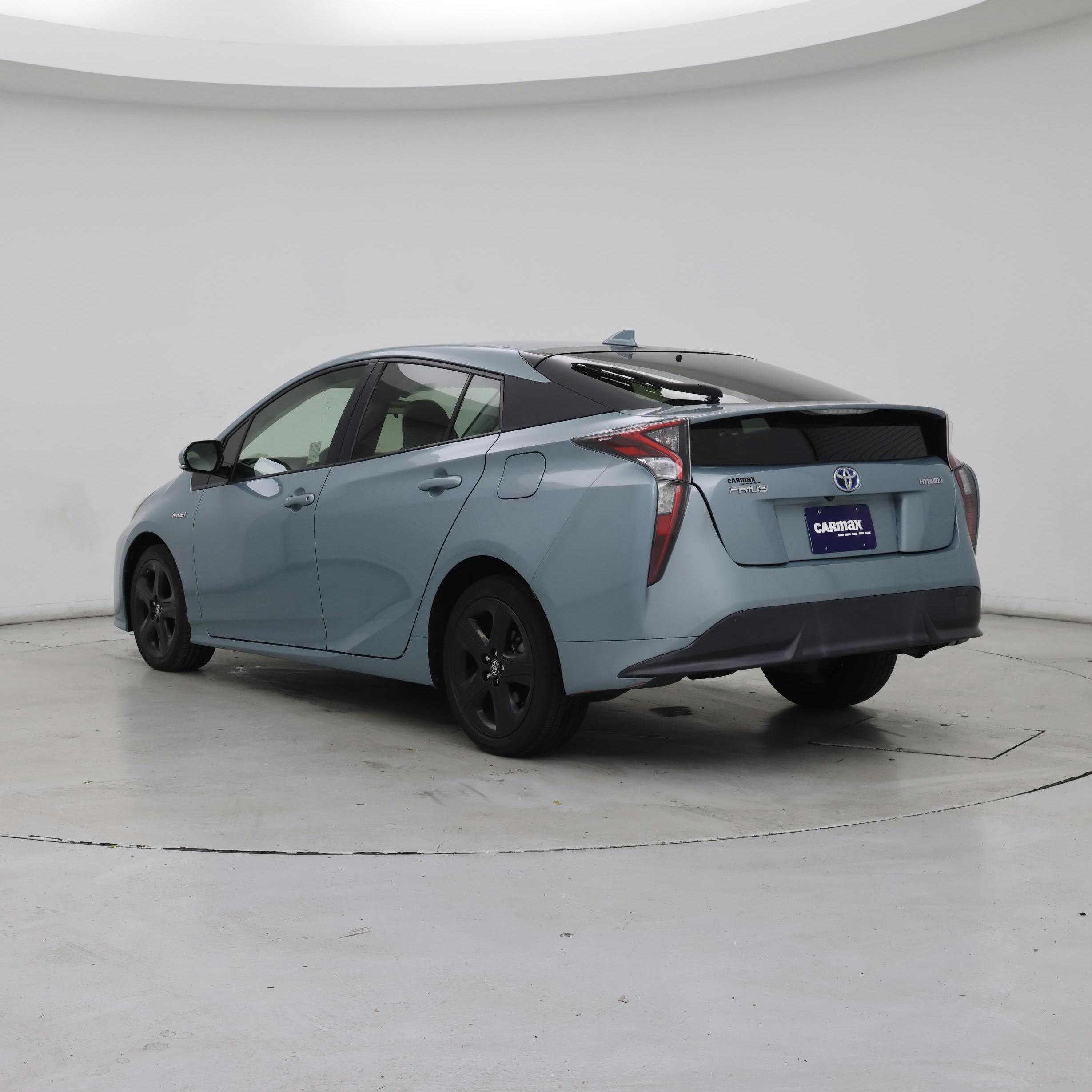 Thumbnail: 2017 Toyota Prius - 2