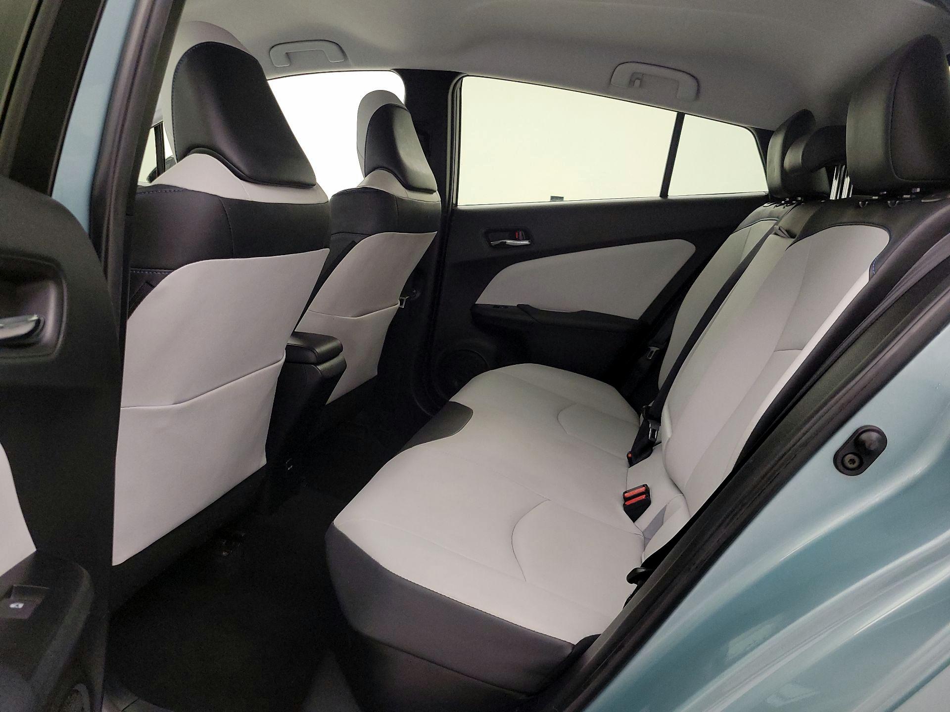 Thumbnail: 2017 Toyota Prius - 19