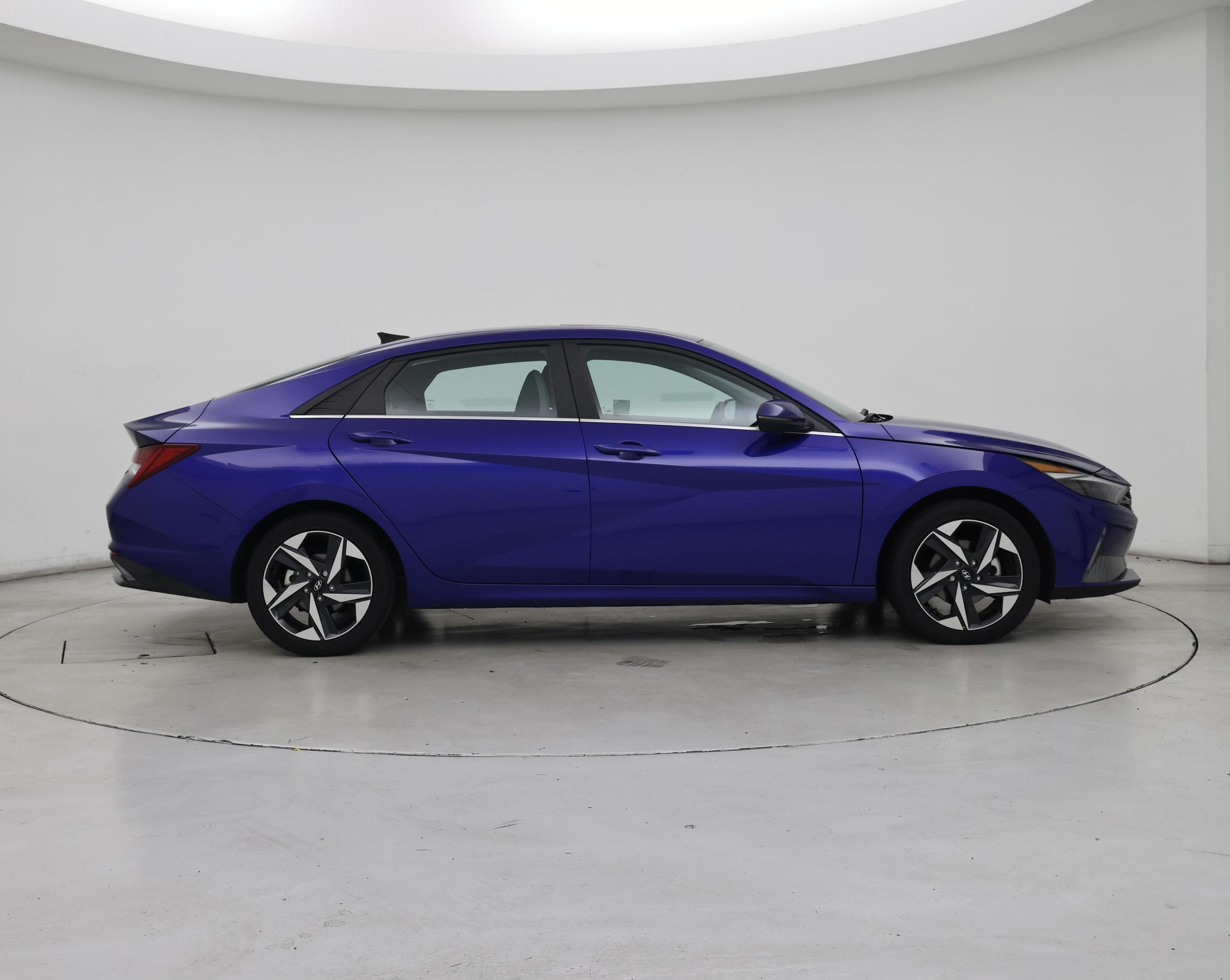 Thumbnail: 2023 Hyundai Elantra - 7