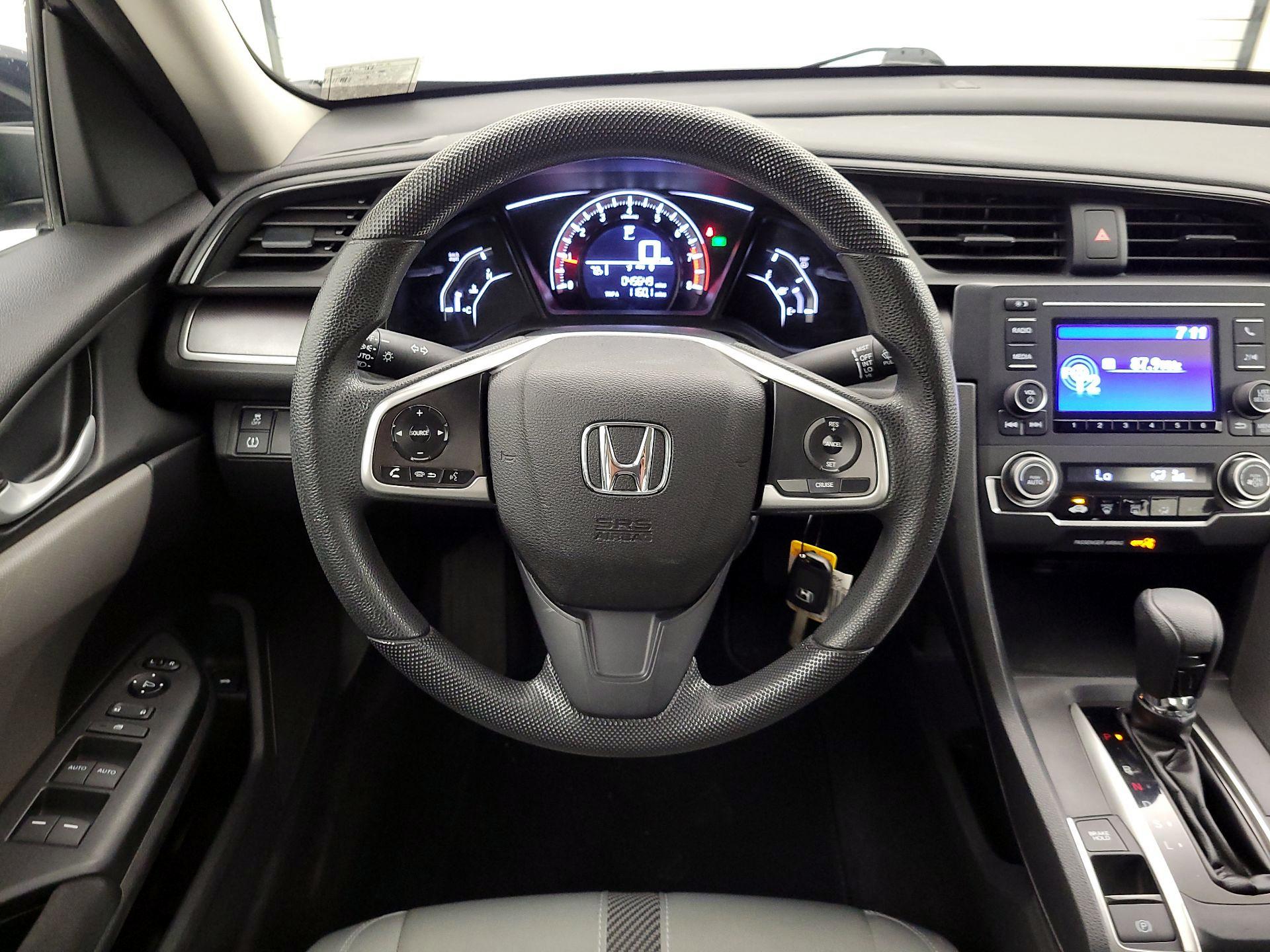 Thumbnail: 2016 Honda Civic - 10