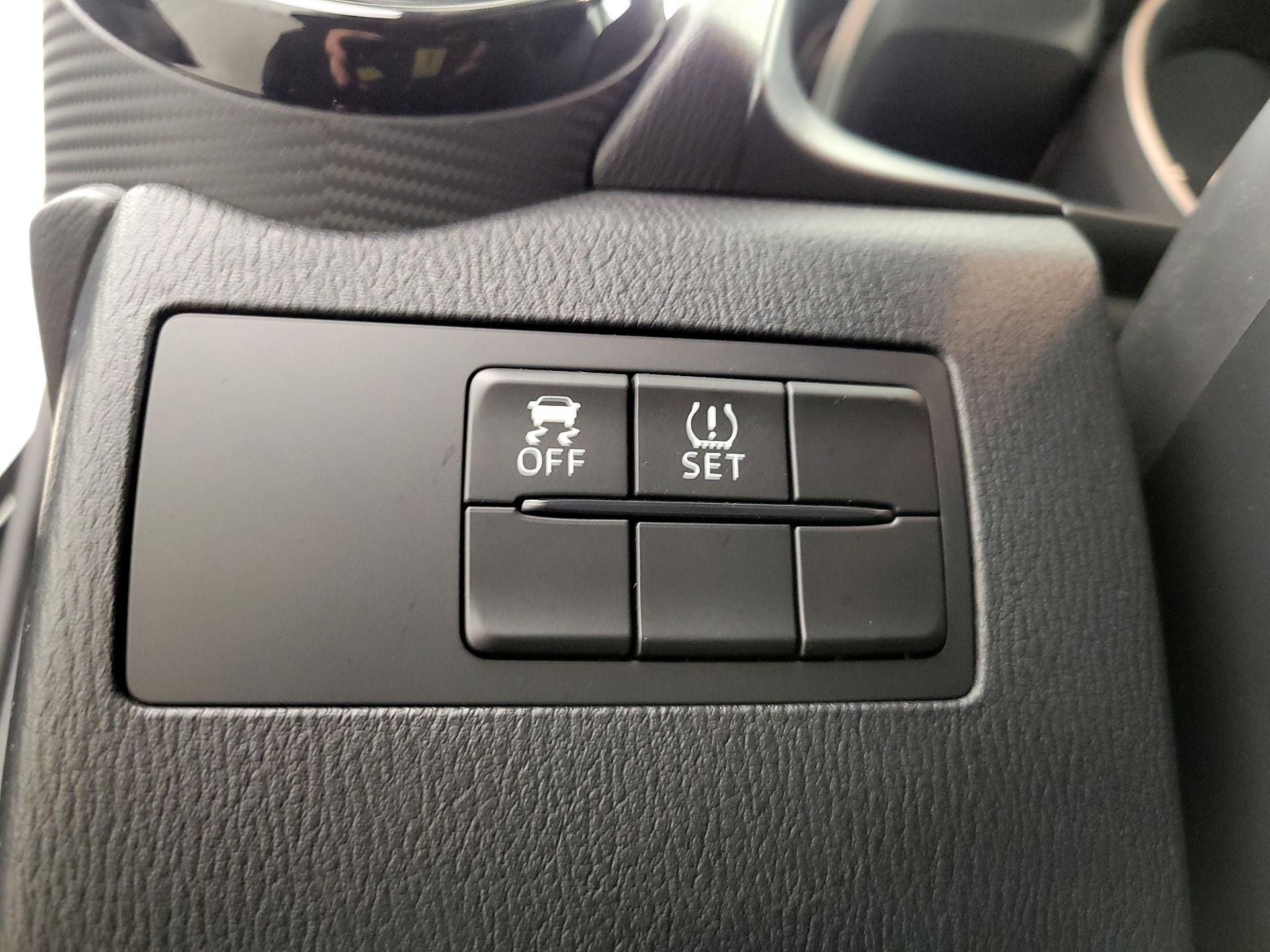 Thumbnail: 2020 Toyota Yaris - 13