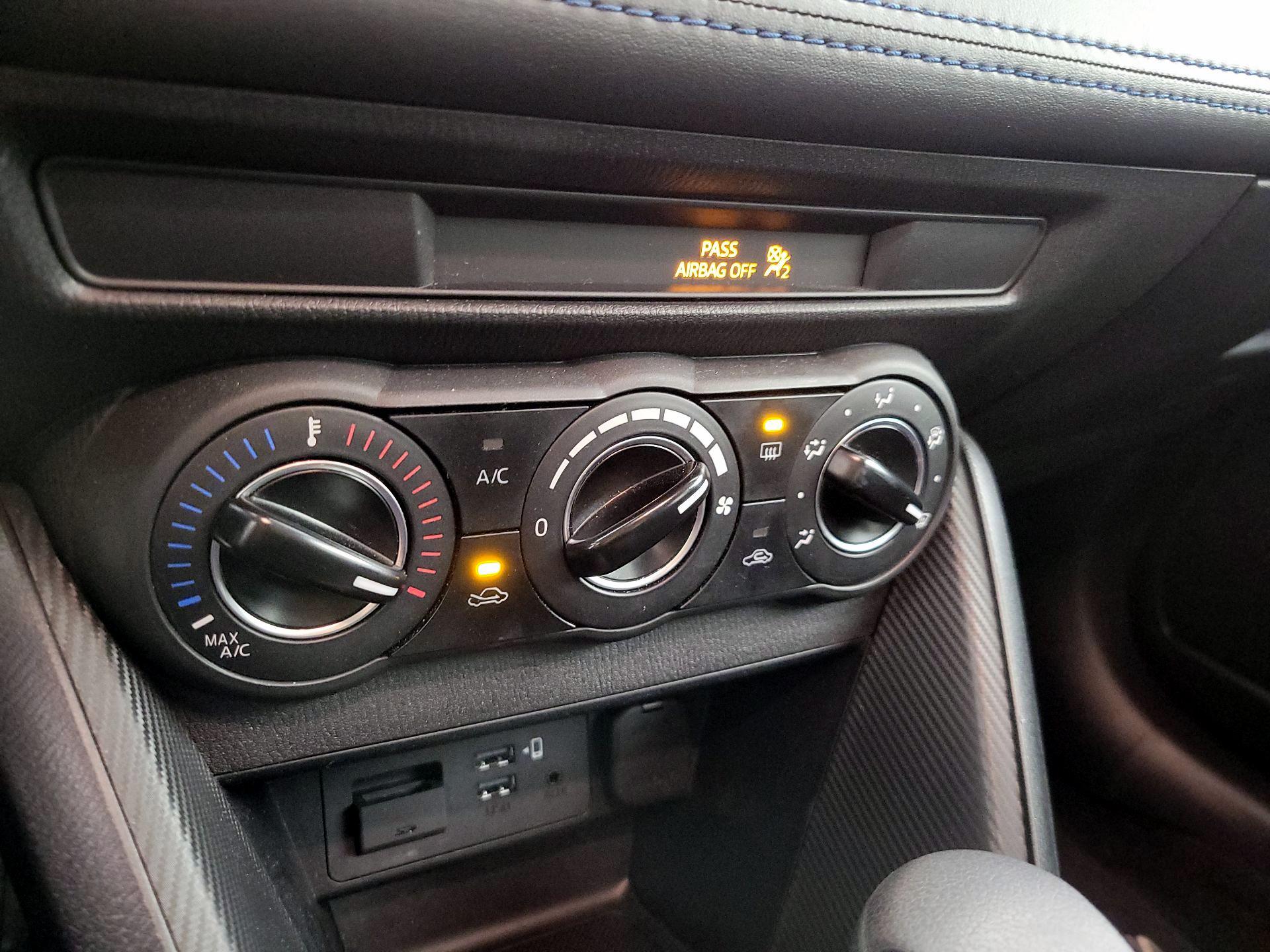 Thumbnail: 2020 Toyota Yaris - 16