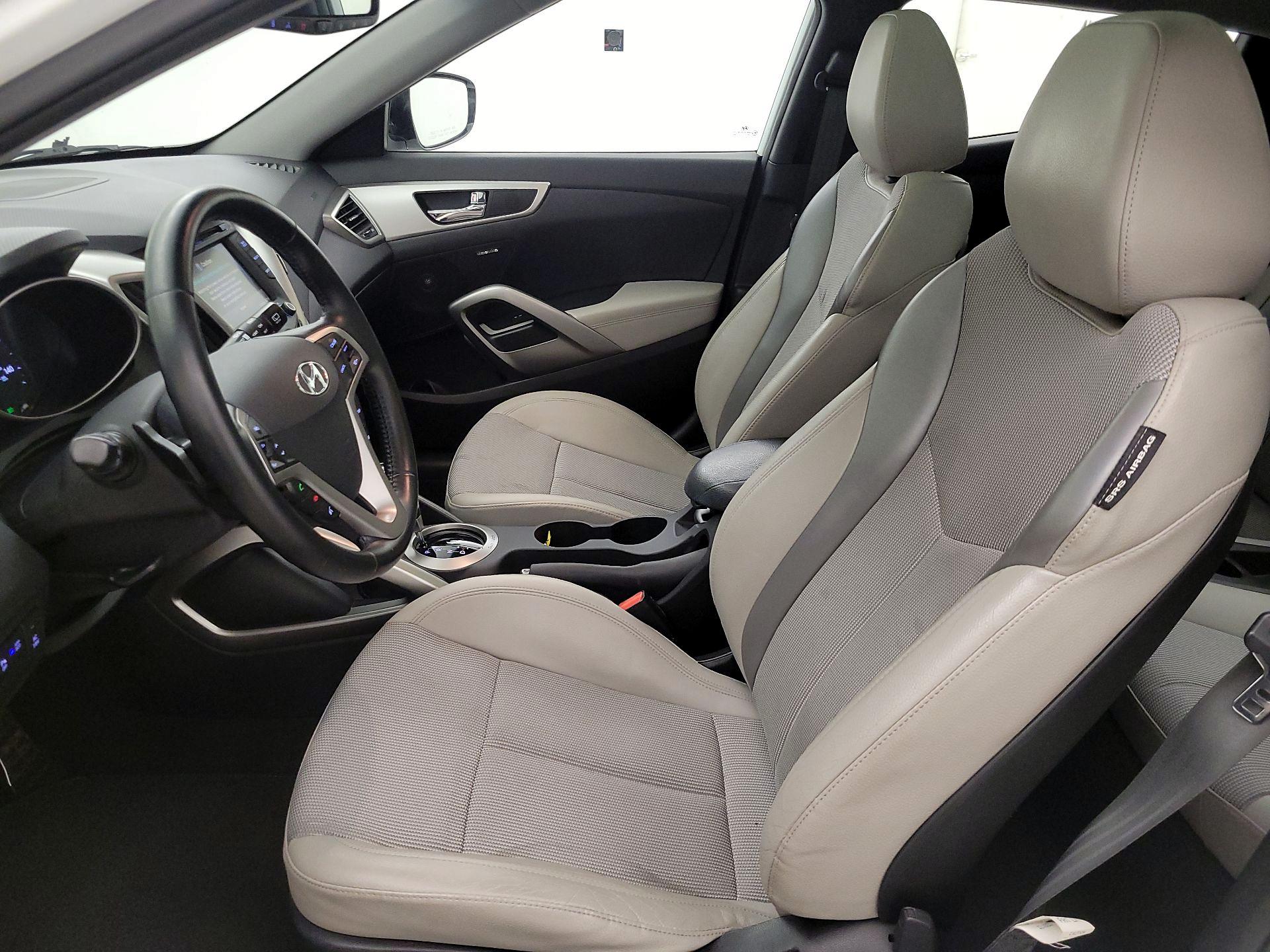 Thumbnail: 2014 Hyundai Veloster - 11