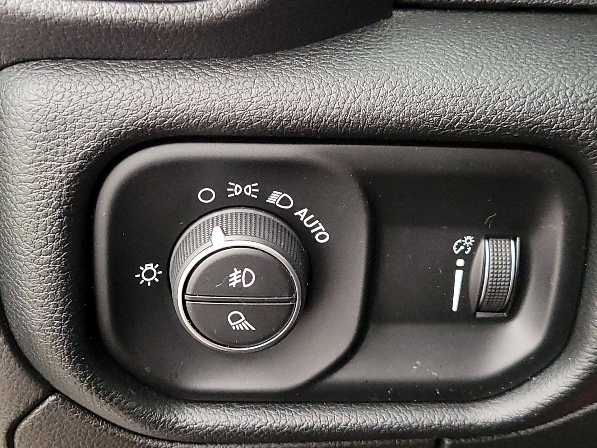 Thumbnail: 2021 RAM 1500 - 13