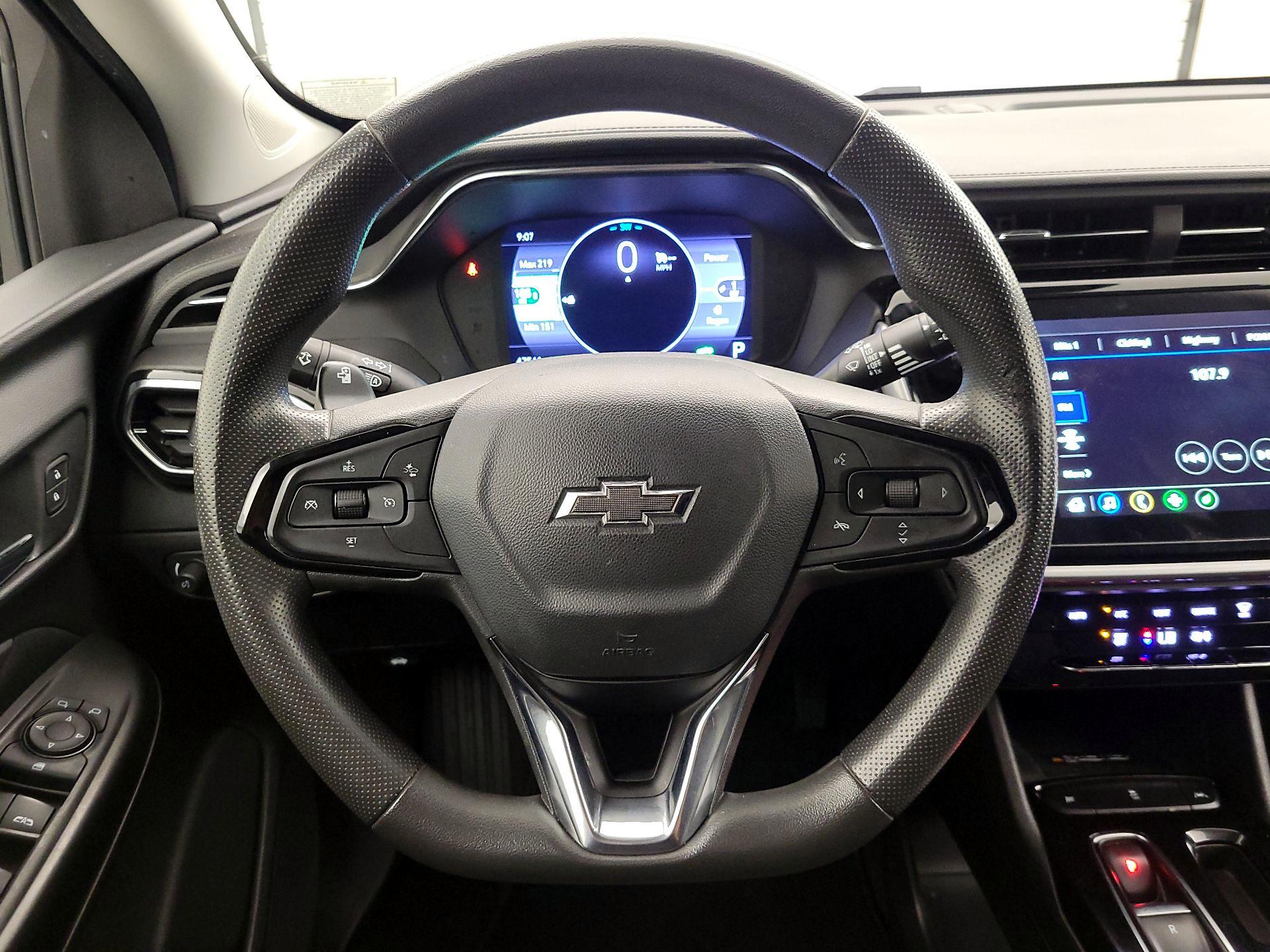 Thumbnail: 2023 Chevrolet Bolt EUV - 10