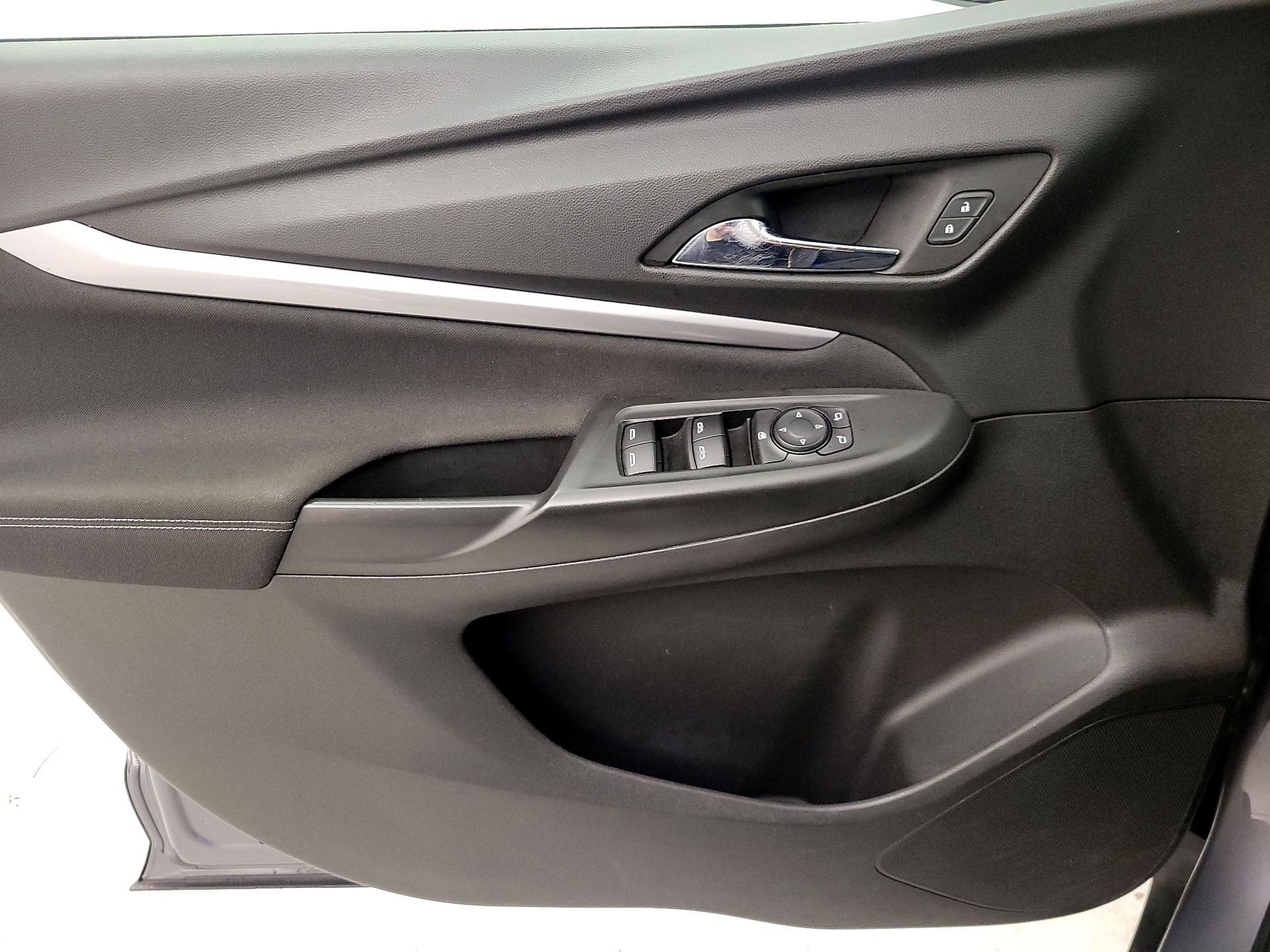 Thumbnail: 2023 Chevrolet Bolt EUV - 12