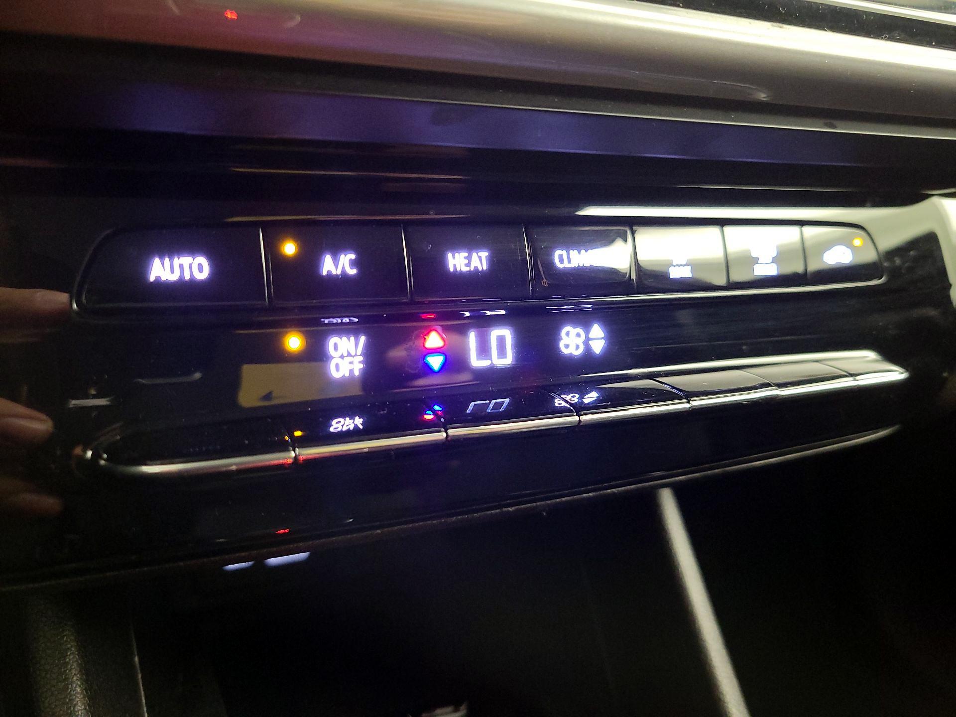 Thumbnail: 2023 Chevrolet Bolt EUV - 16