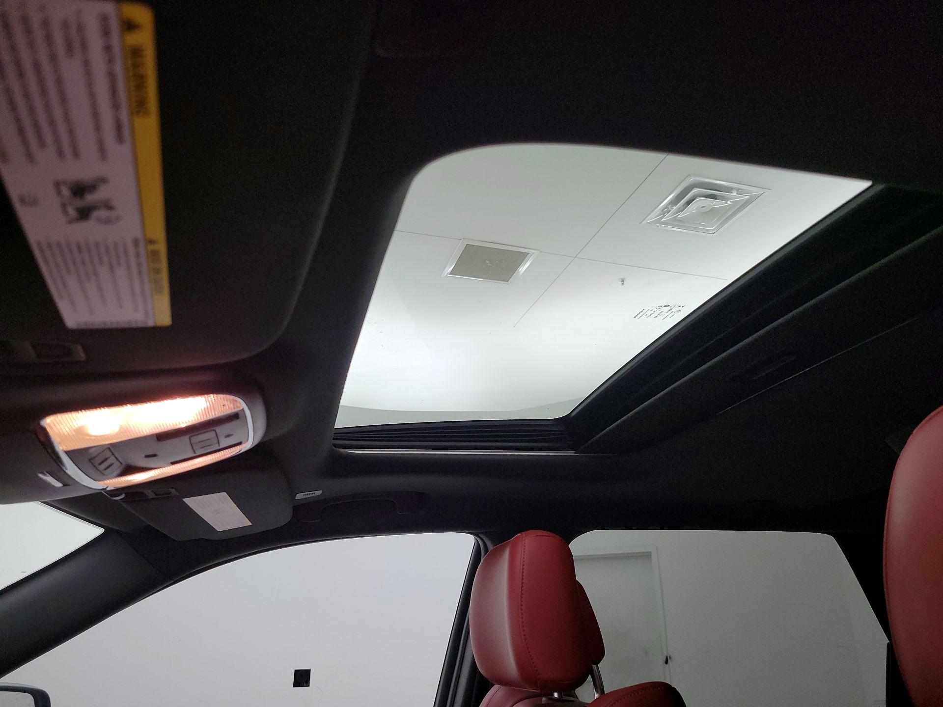 Thumbnail: 2018 Dodge Durango - 20